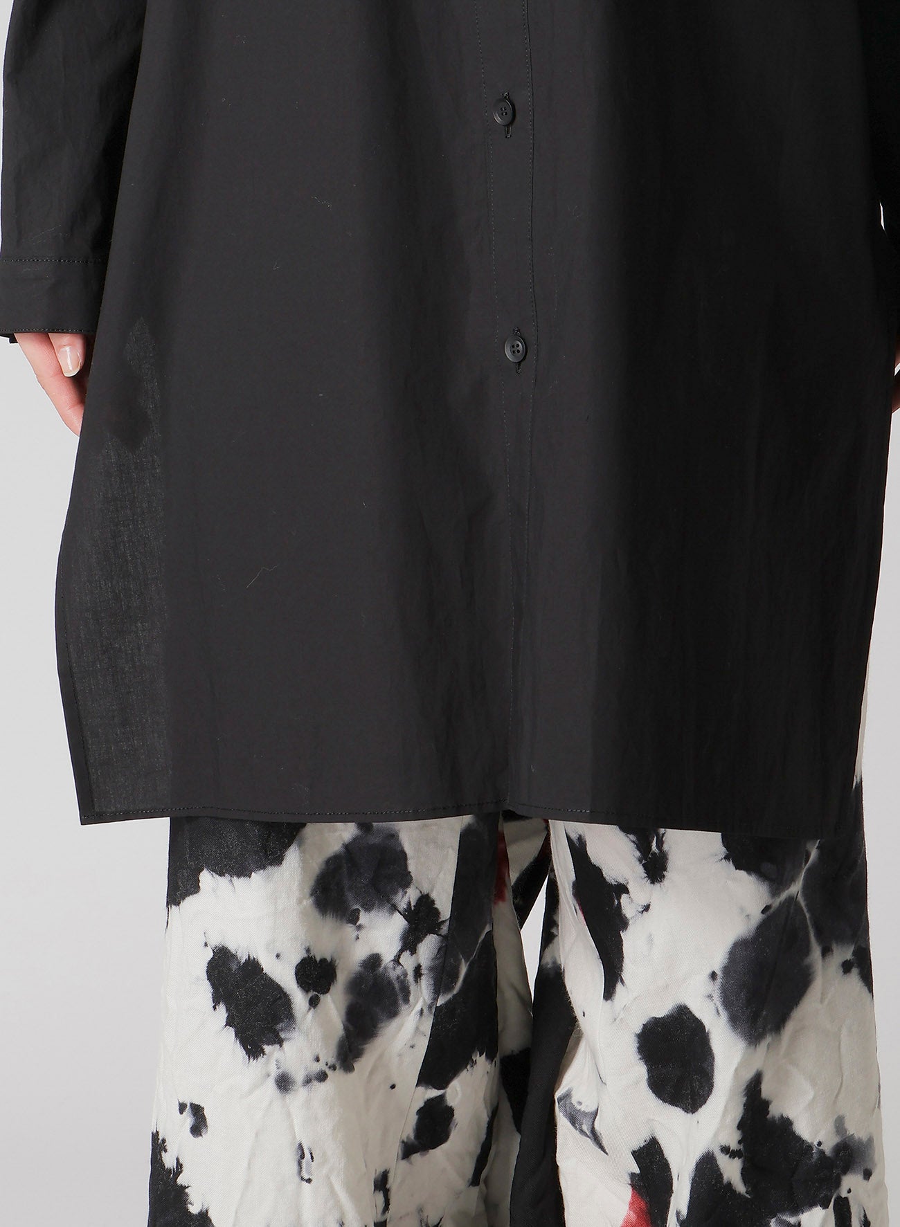 TYPEWRITER SHOULDER TOP TUCK SHIRT
