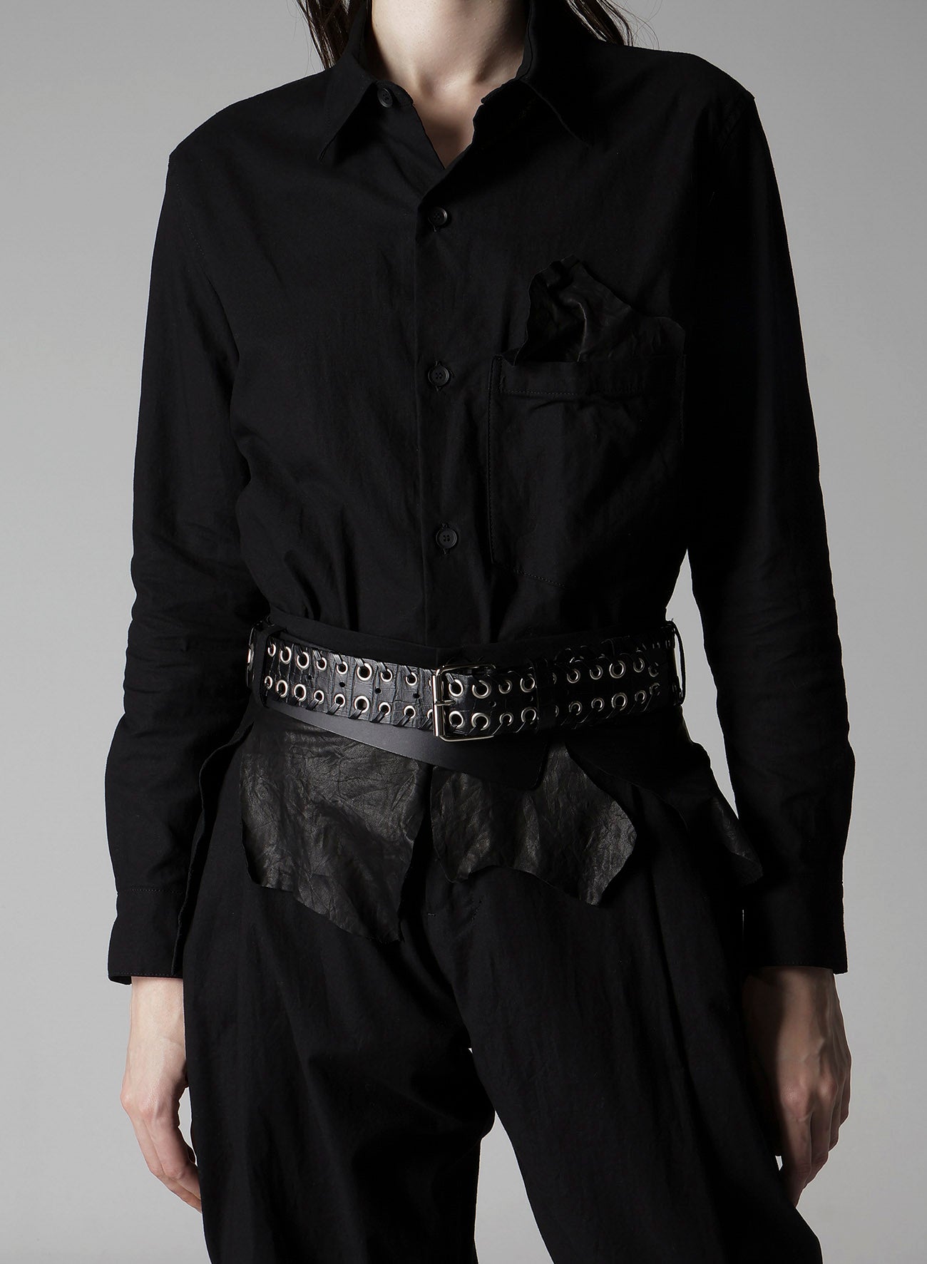 KIP+ CROCODILE LEATHER CODE LOOP EYELET BELT