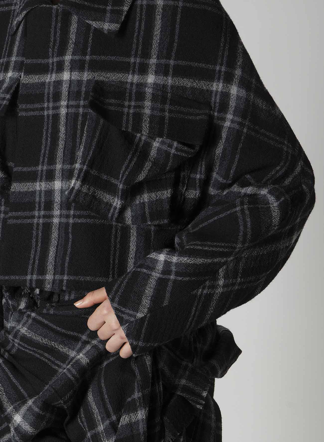 PLAID PATTERN FLAP POCKET JACKET
