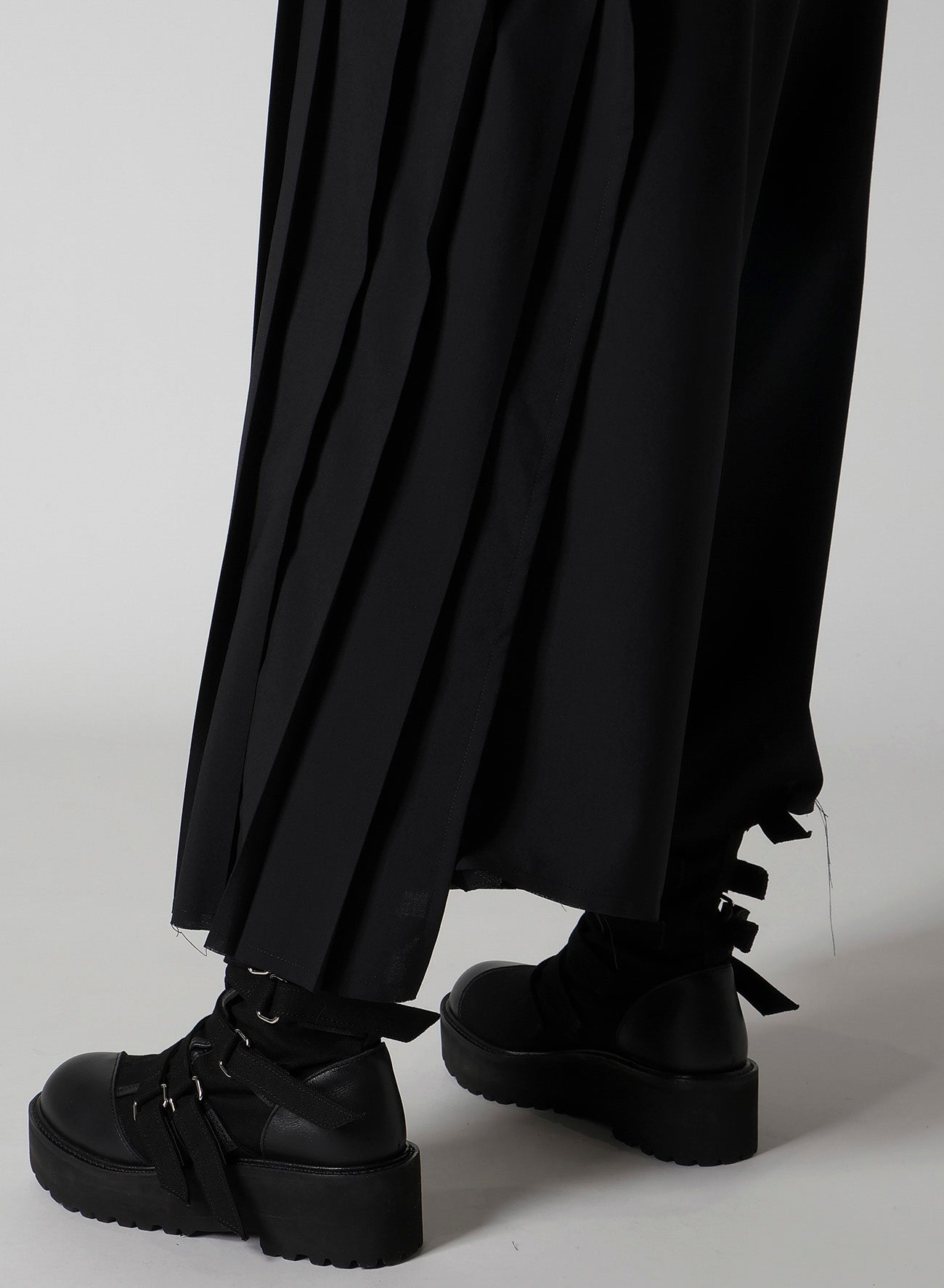 TROPICAL PLEATS PANTS
