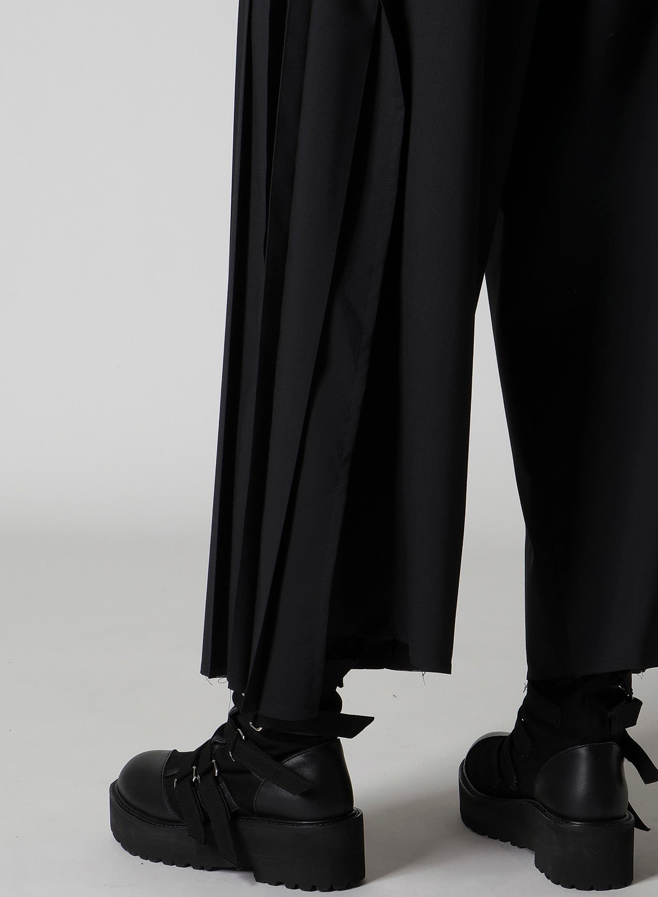 TROPICAL PLEATS PANTS