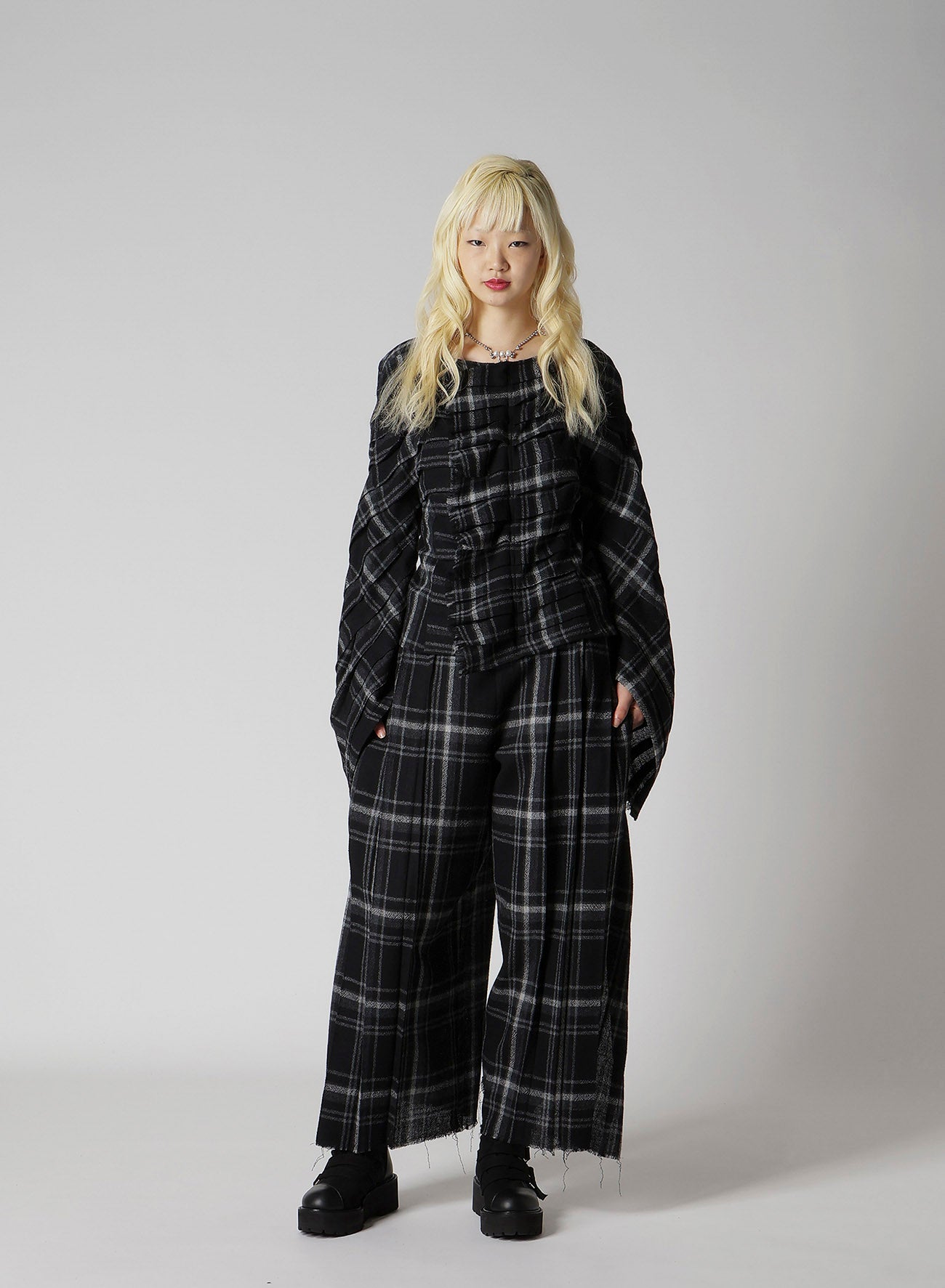 PLAID PATTERN PLEATS PANTS