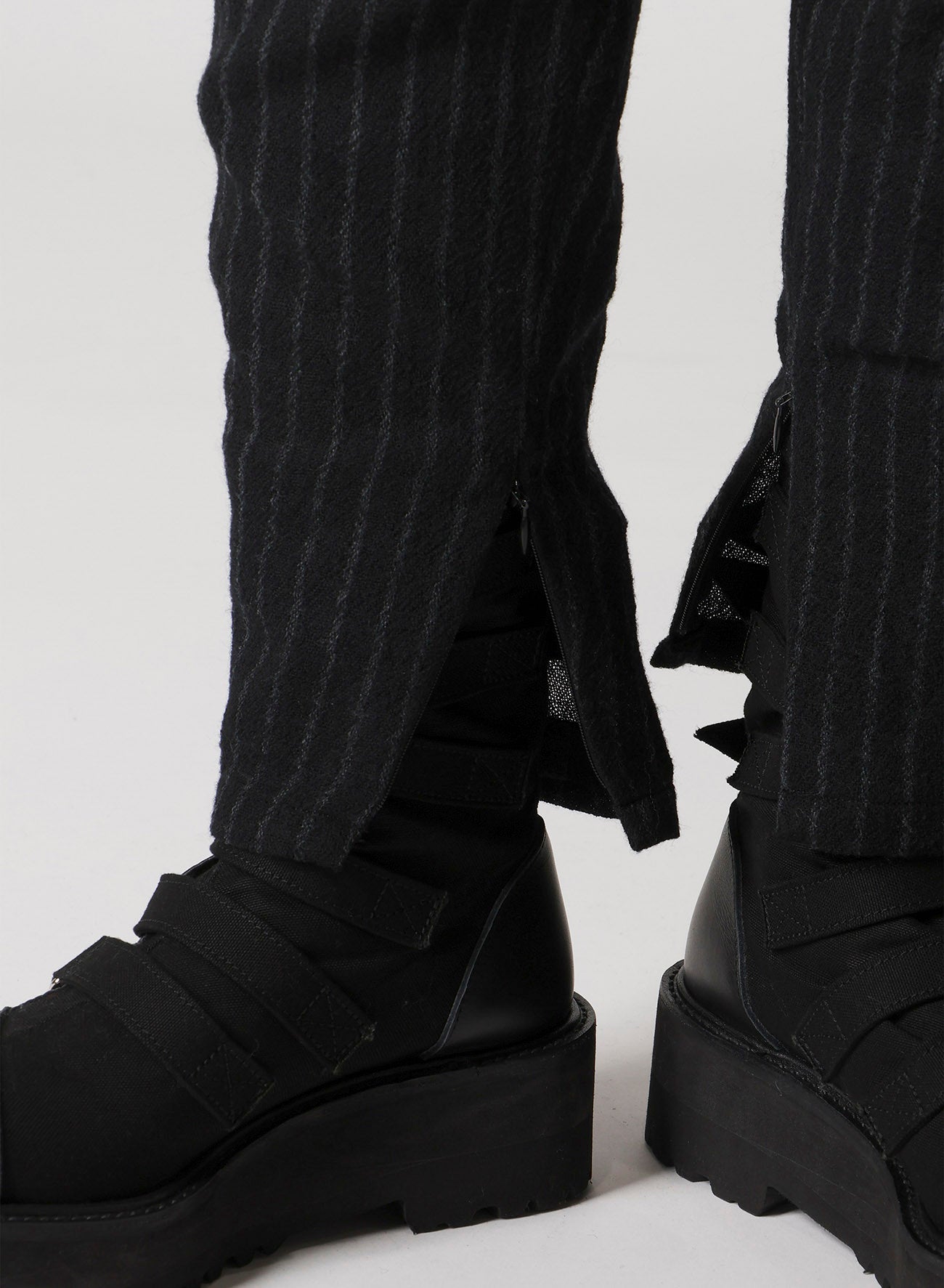 STRIPE GAUZE TUCK SLIM PNATS