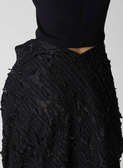 DAMEGED STRIPE TWIST SKIRT