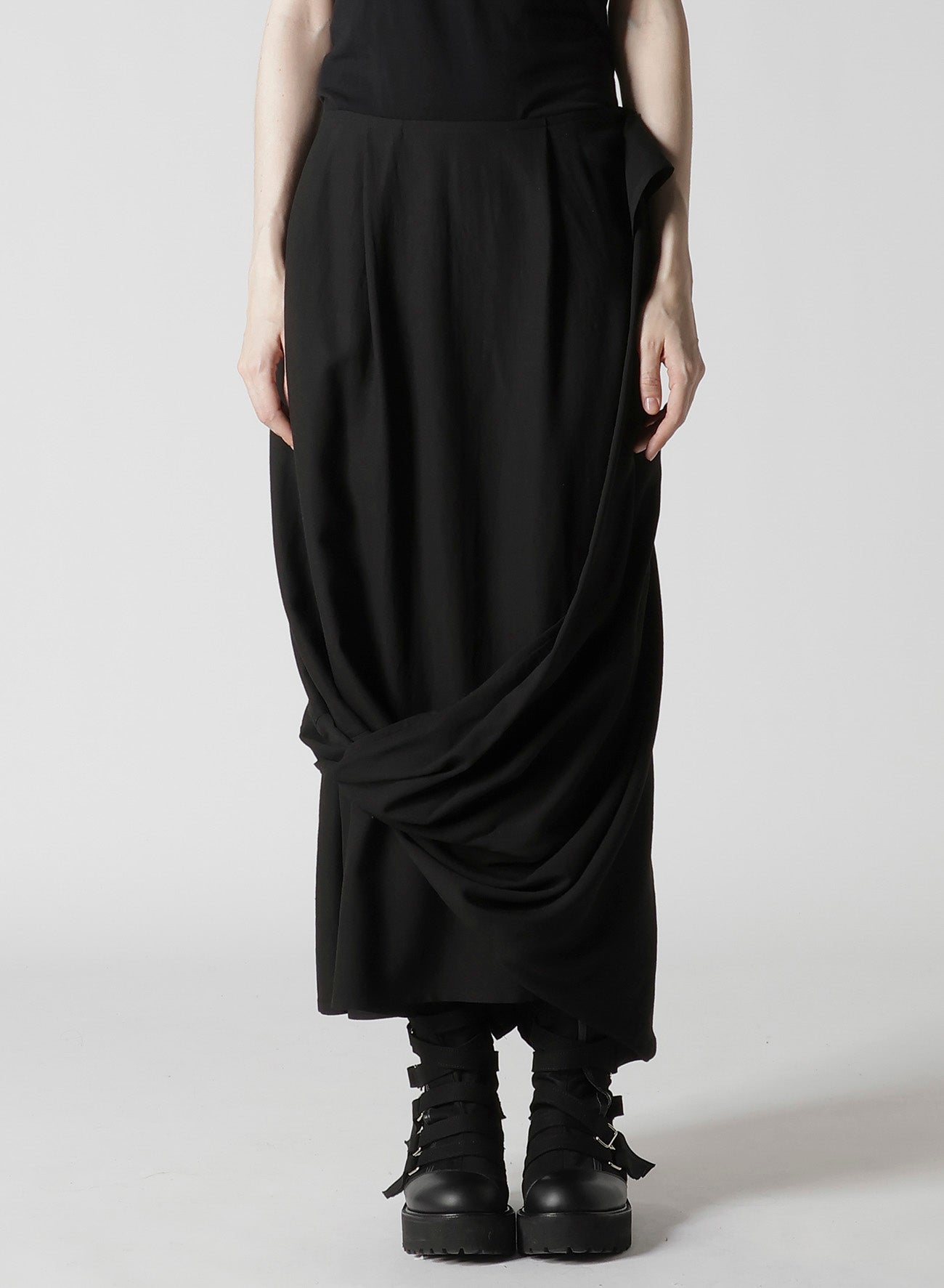 MILLED GABARDINE TWIST SKIRT