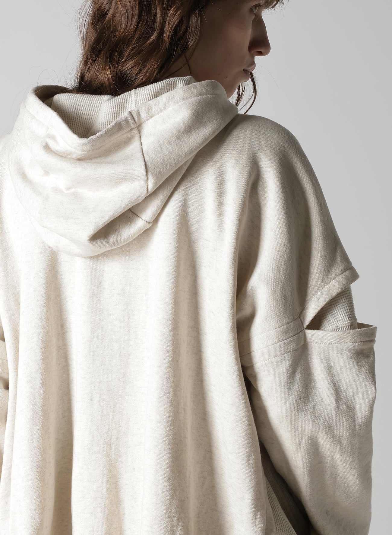 STAY TRUE PRINT LAYERED SHORT HOODIE