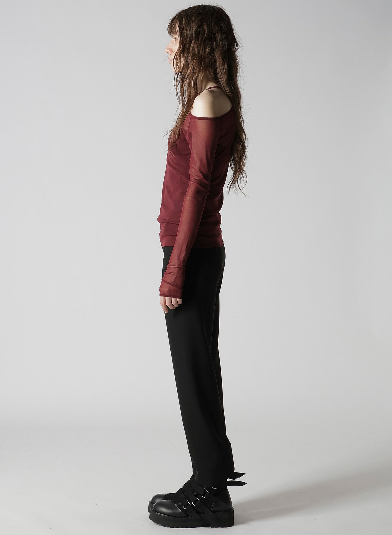 TULLE TIGHT OPEN SHOULDER T-SHIRT