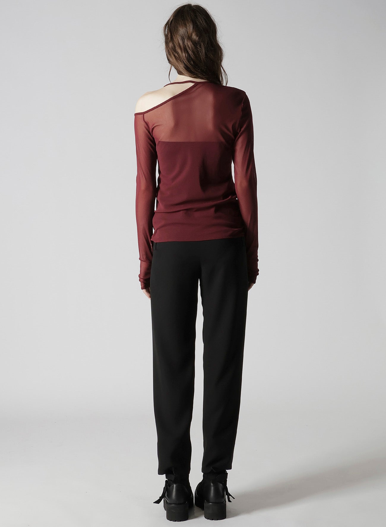 TULLE TIGHT OPEN SHOULDER T-SHIRT