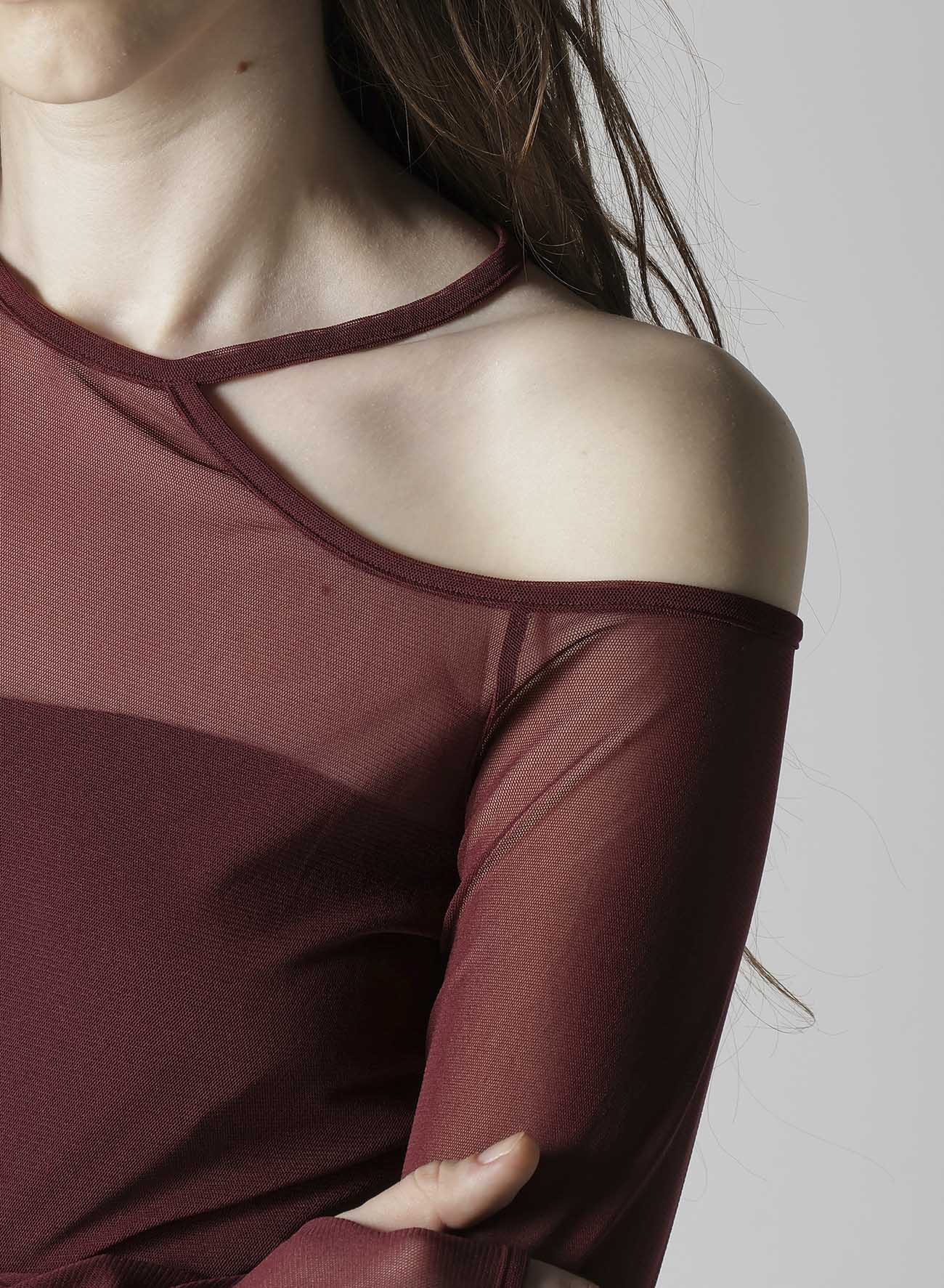 TULLE TIGHT OPEN SHOULDER T-SHIRT