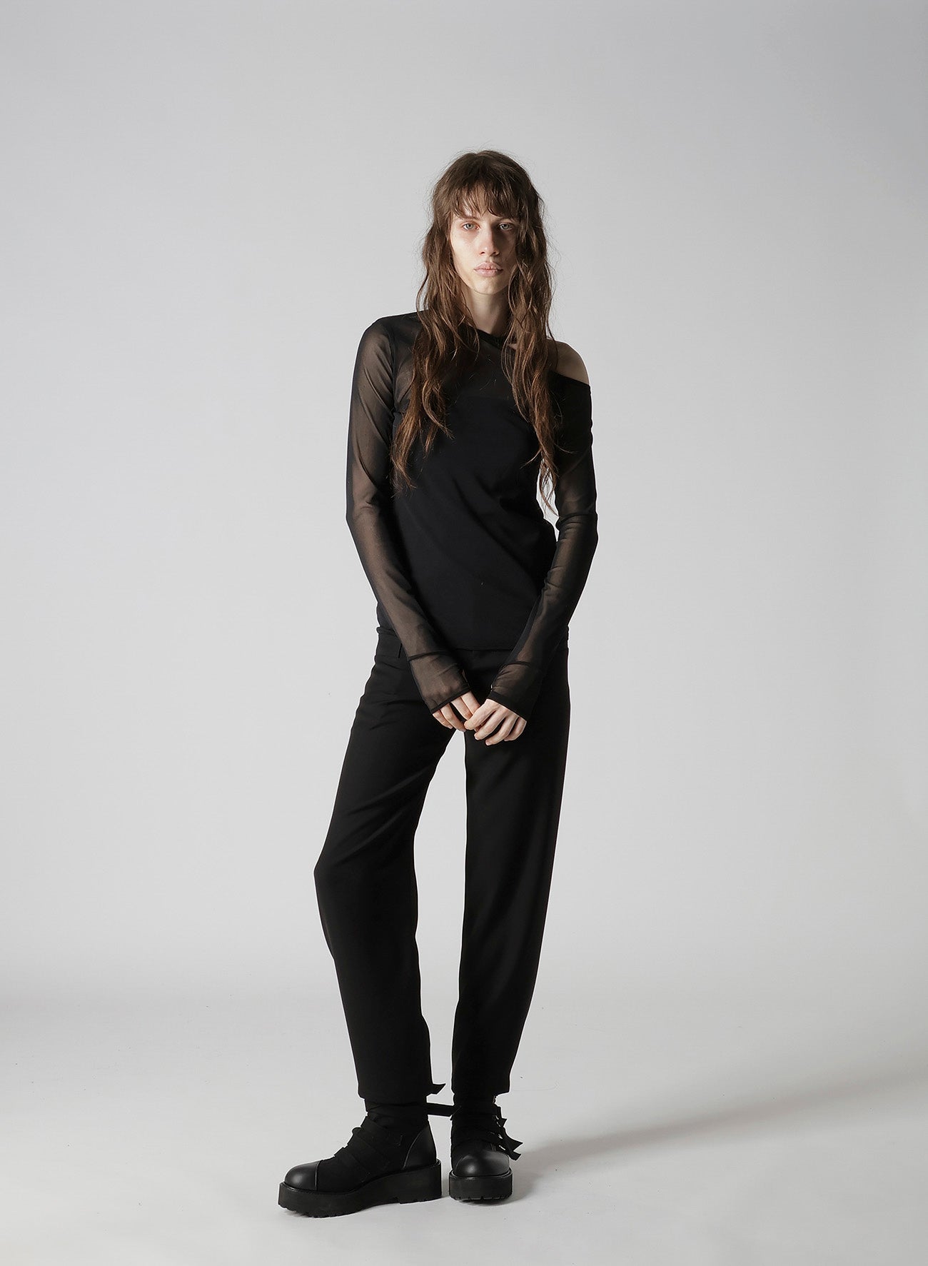 TULLE TIGHT OPEN SHOULDER T-SHIRT