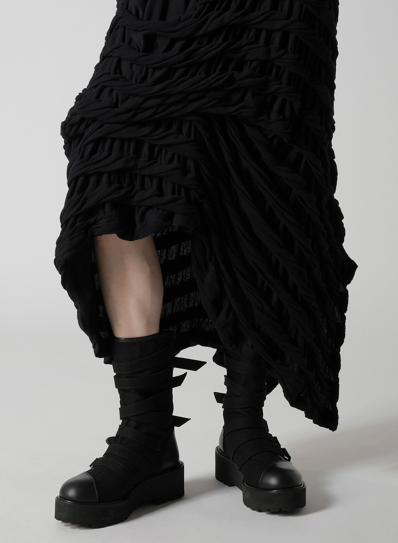 TWIST JACQUARD IRREGULAR HEM SKIRT