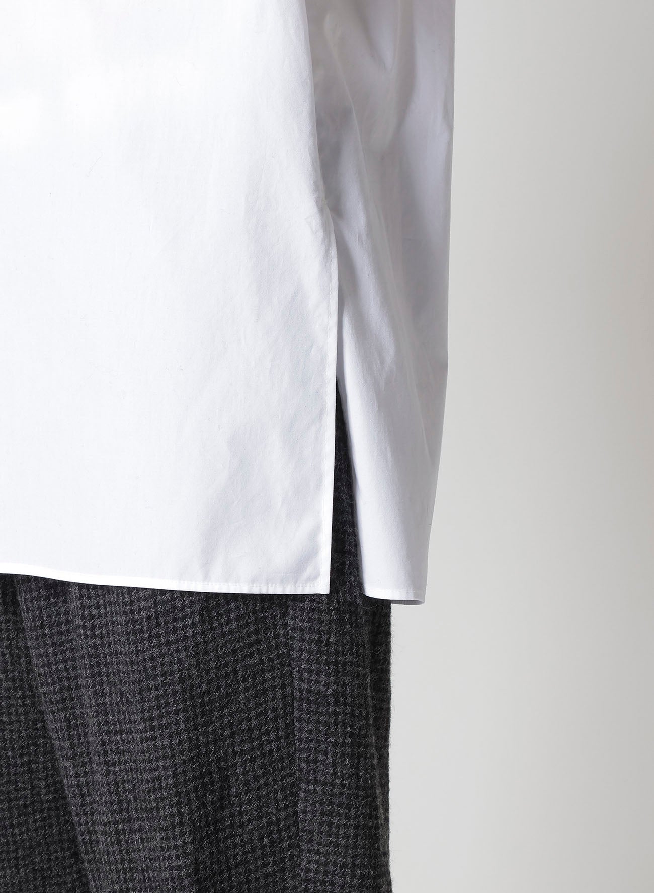 100/2 BROAD SHIRT WITH FRONT LEFT LAYER
