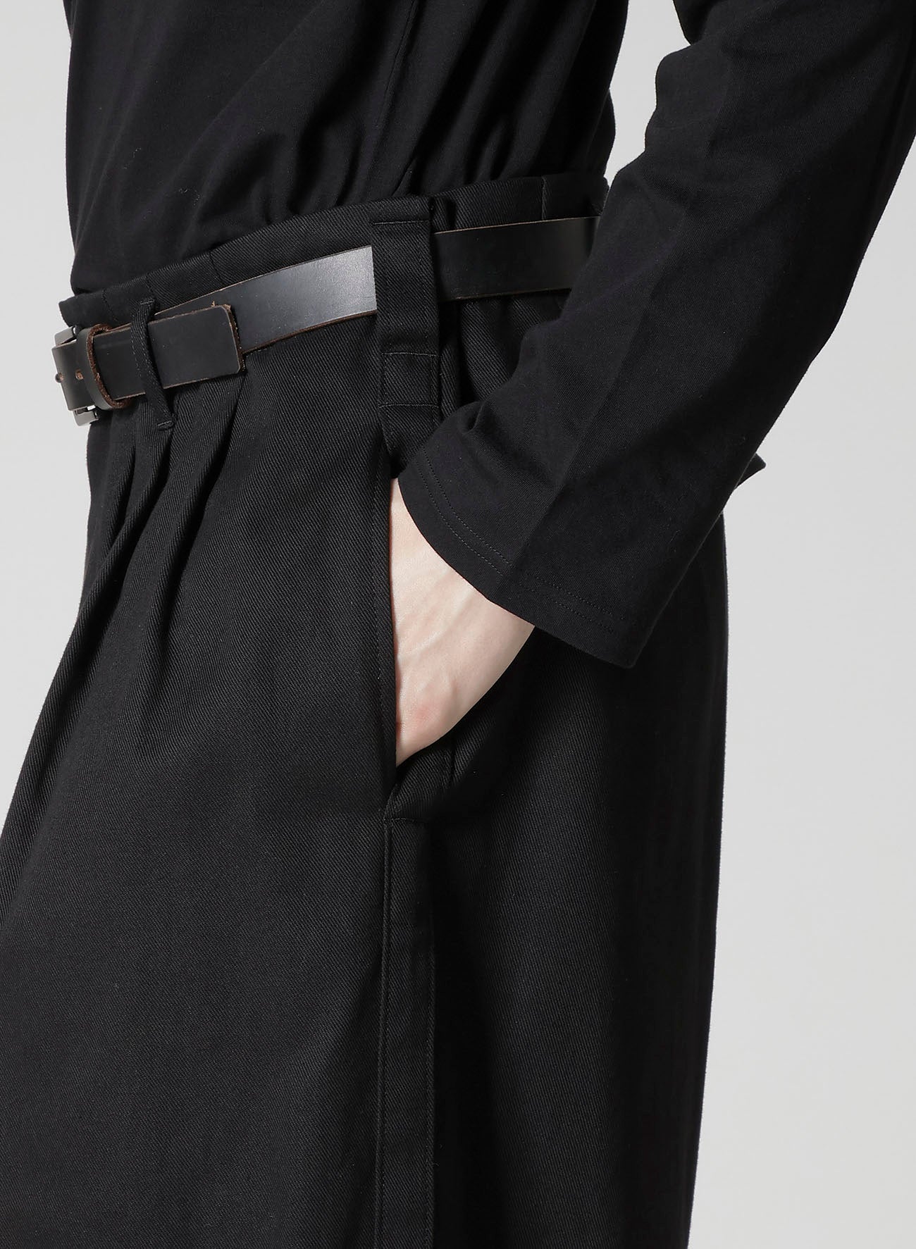 KATSURAGI SIDE TAPE PANTS
