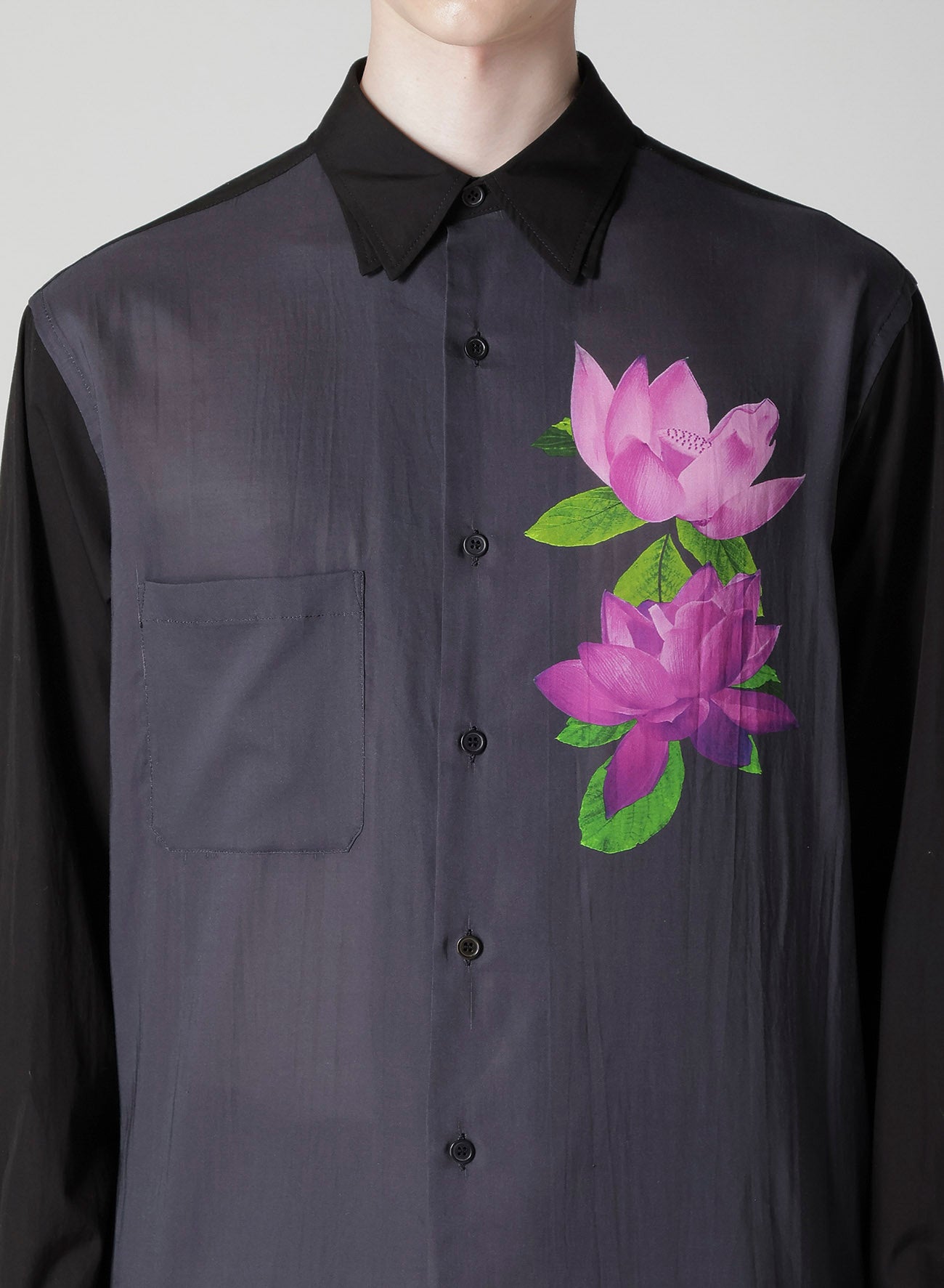 DOUBLE-COLLAR SHIRT IN BROAD AND CELLULOSE – GRAY LOTUS