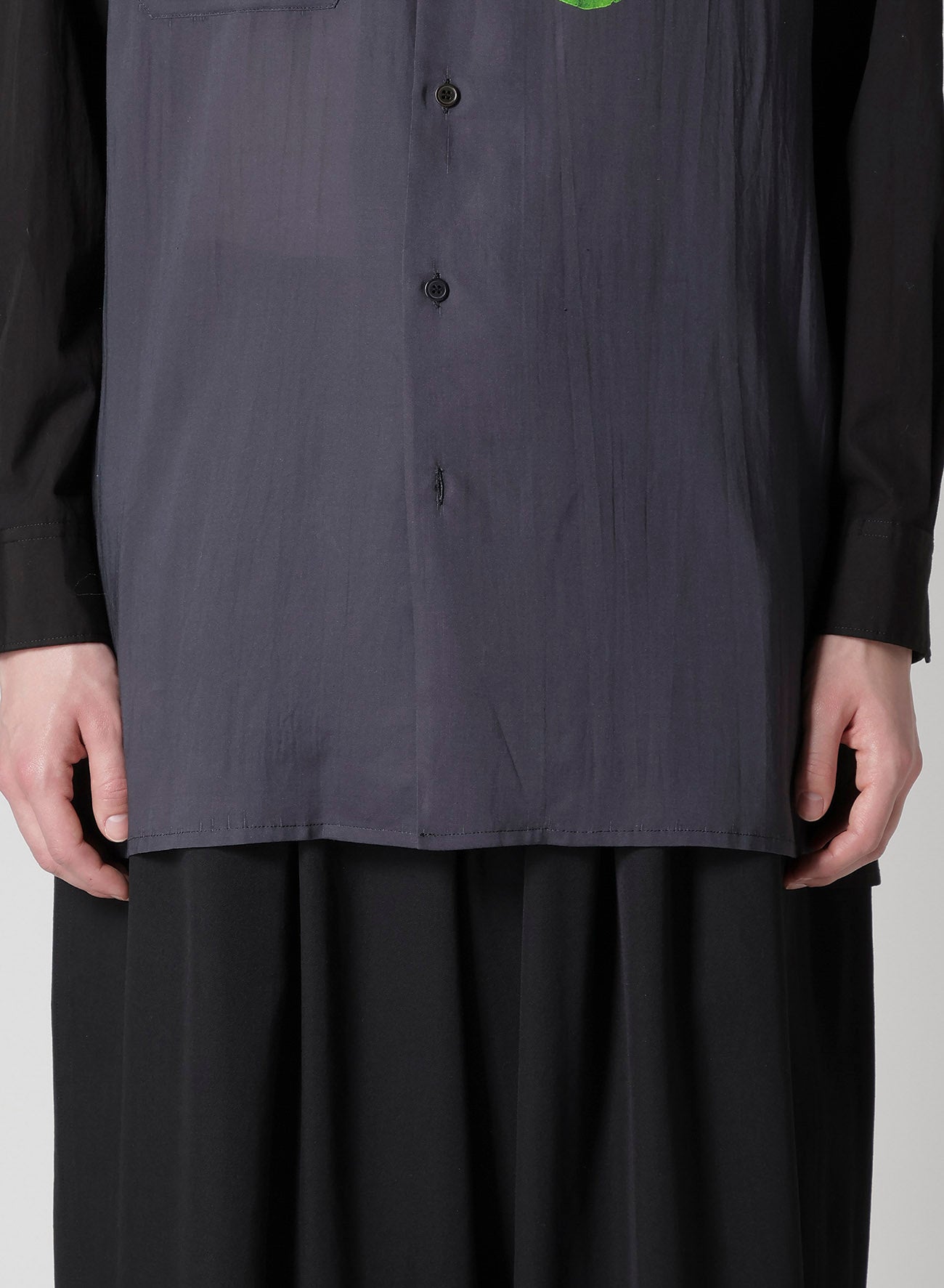 DOUBLE-COLLAR SHIRT IN BROAD AND CELLULOSE – GRAY LOTUS