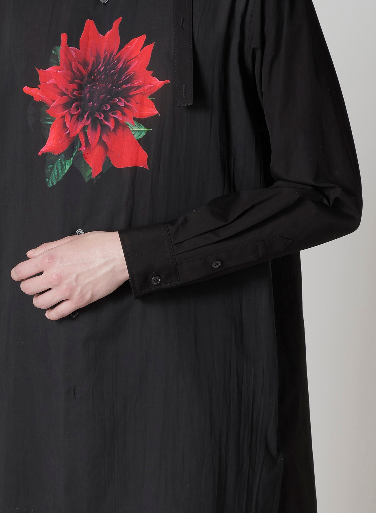 OVERSIZED SILHOUETTE SHIRT IN BROAD AND CELLULOSE – BLACK DAHLIA