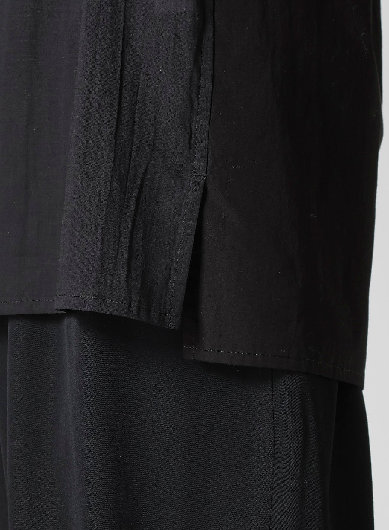 OVERSIZED SILHOUETTE SHIRT IN BROAD AND CELLULOSE – BLACK DAHLIA