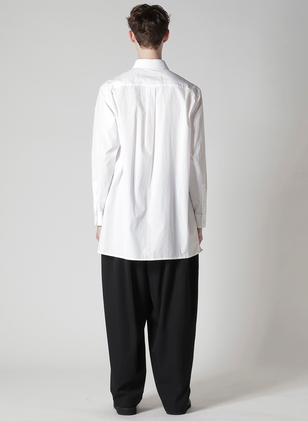 OVERSIZED SILHOUETTE SHIRT IN BROAD AND CELLULOSE – TWO FLOWERS