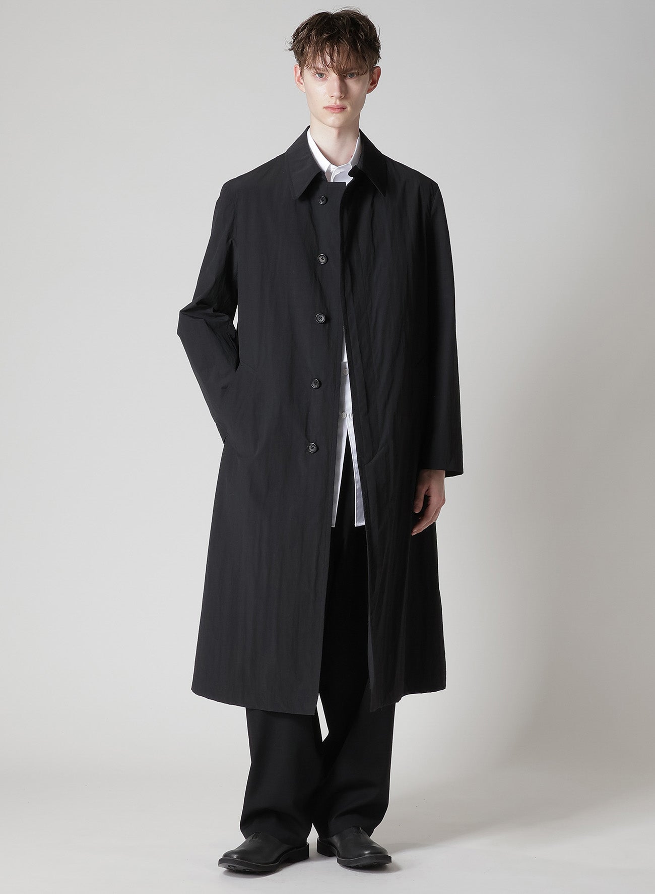 NYLON WEATHER COAT WITH FLY FRONT COLLAR