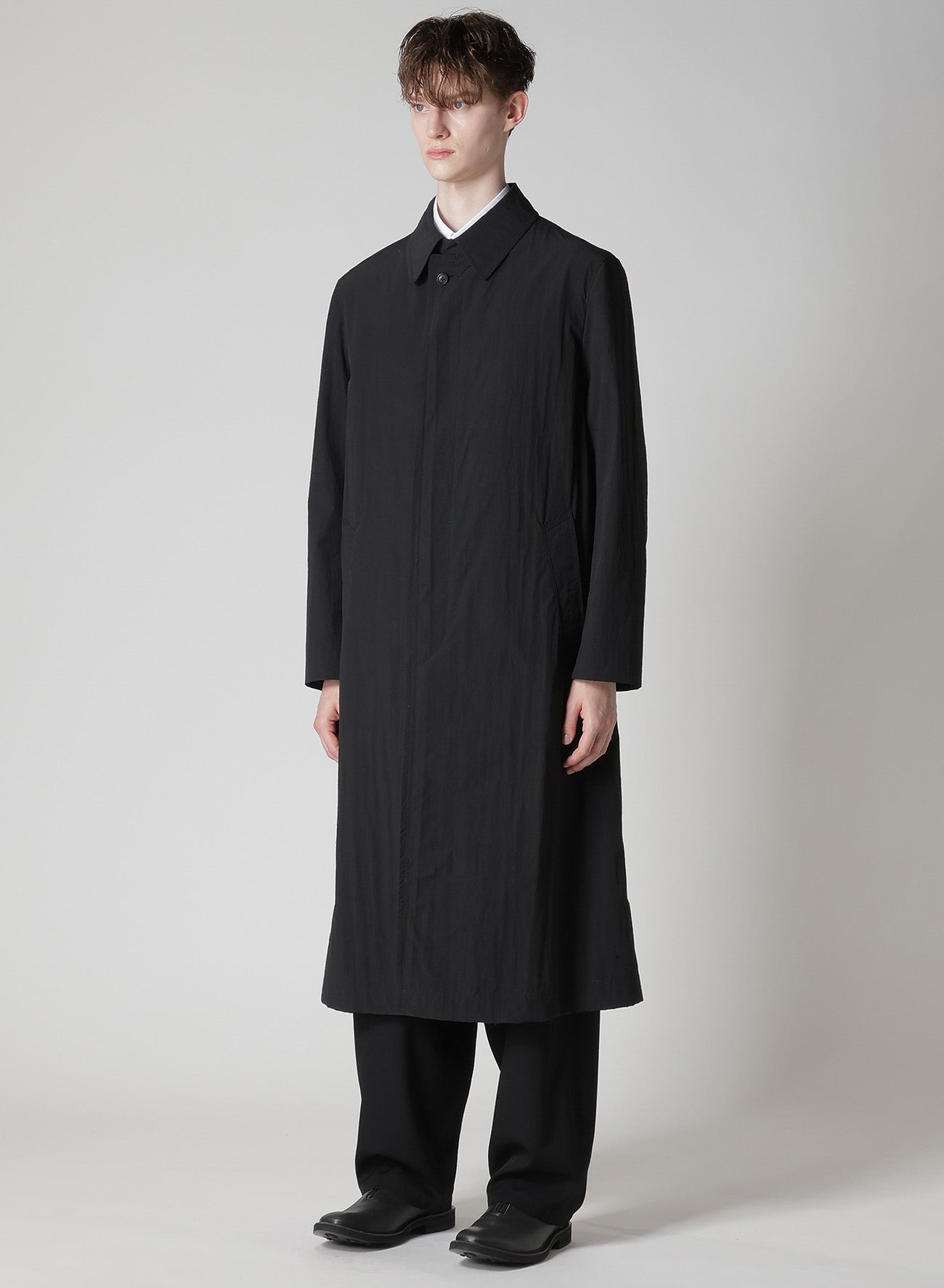 NYLON WEATHER COAT WITH FLY FRONT COLLAR