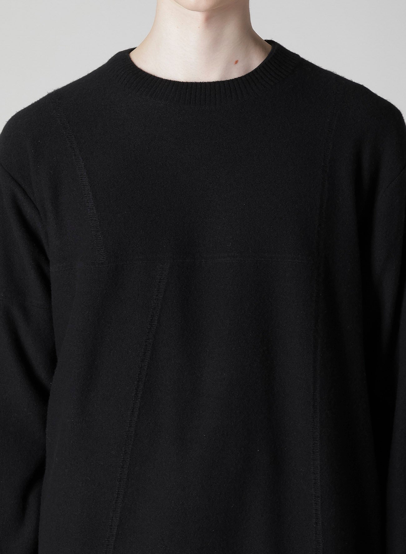 PANEL DESIGN ROUND NECK PULLOVER KNIT