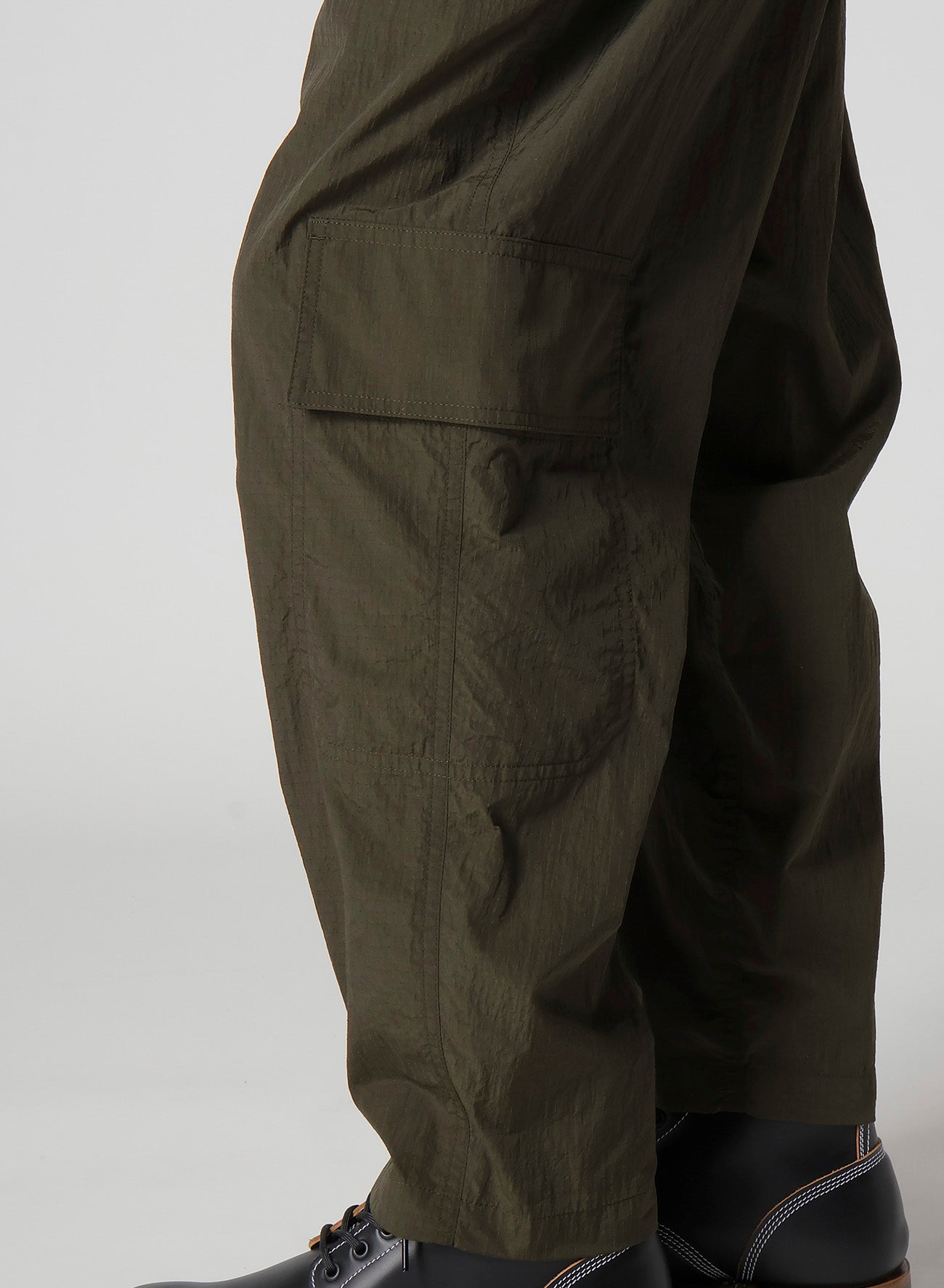 NYLON RIPSTOP SIDE-TUCK DRAWSTRING PANTS