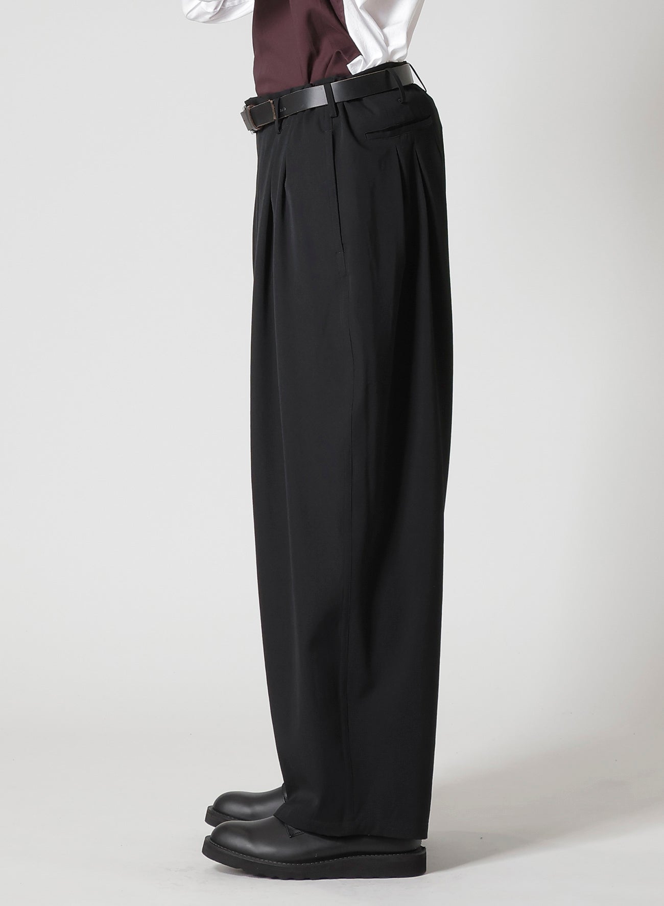 WOOL GABARDINE 12-TUCKS PANTS