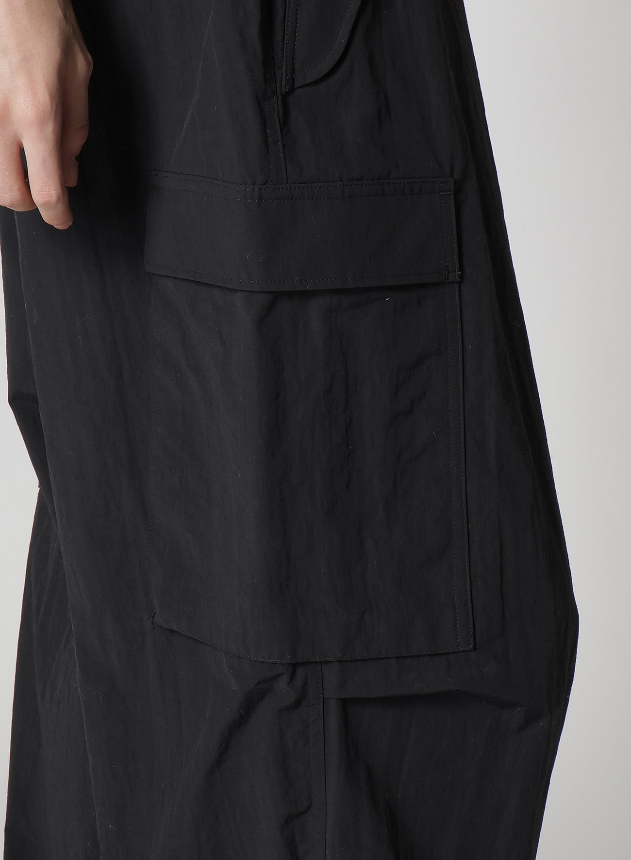 NYLON WEATHER CARGO PANTS