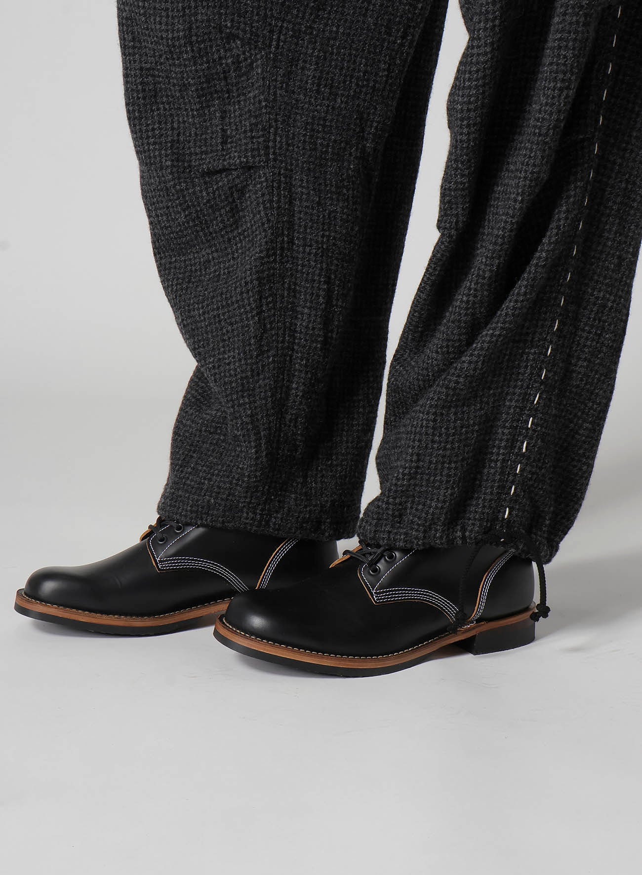 HOUNDSTOOTH CARGO PANTS WITH HAND STITCH
