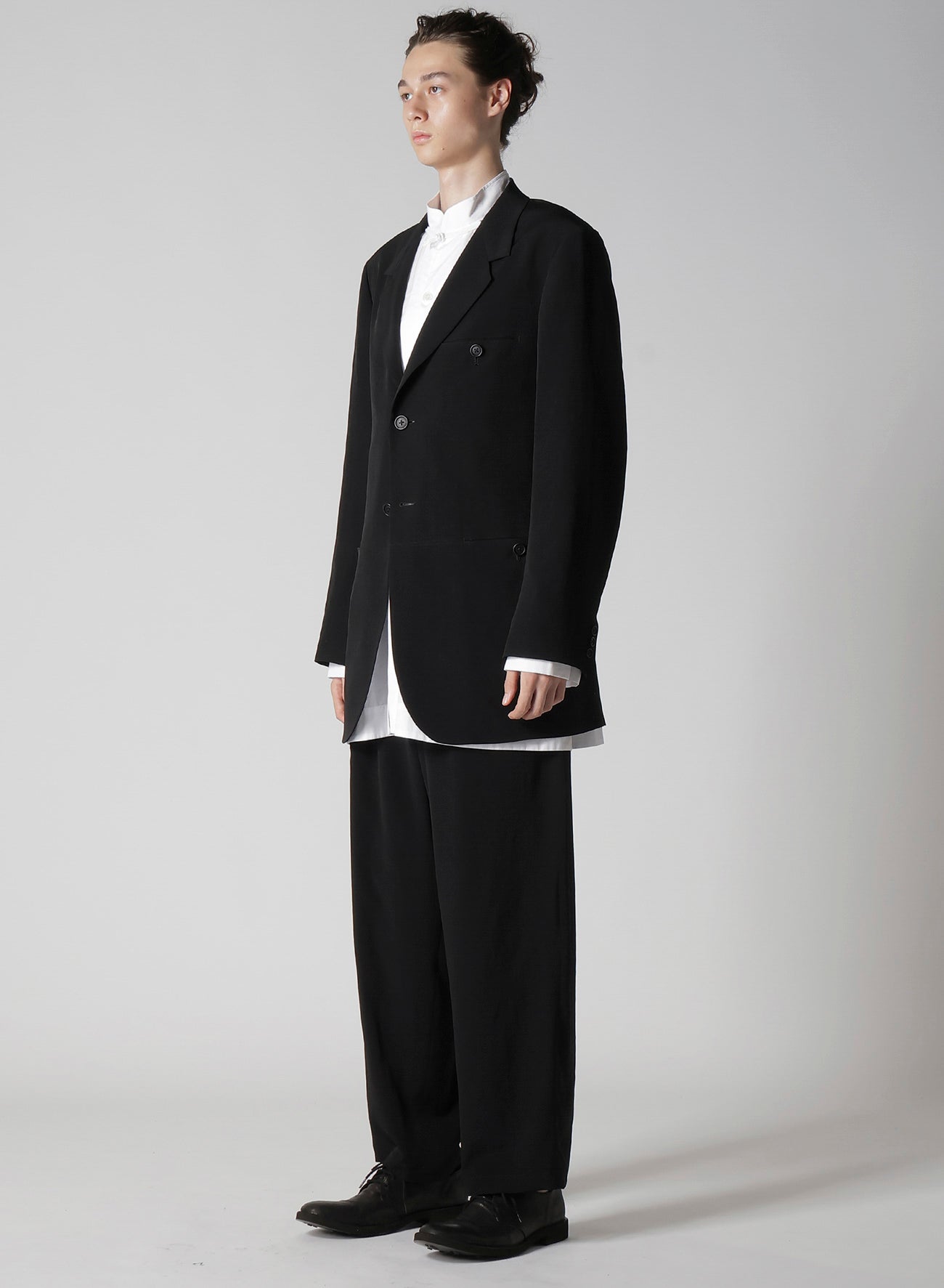 TA TUXEDO PARALLEL PANELED JACKET