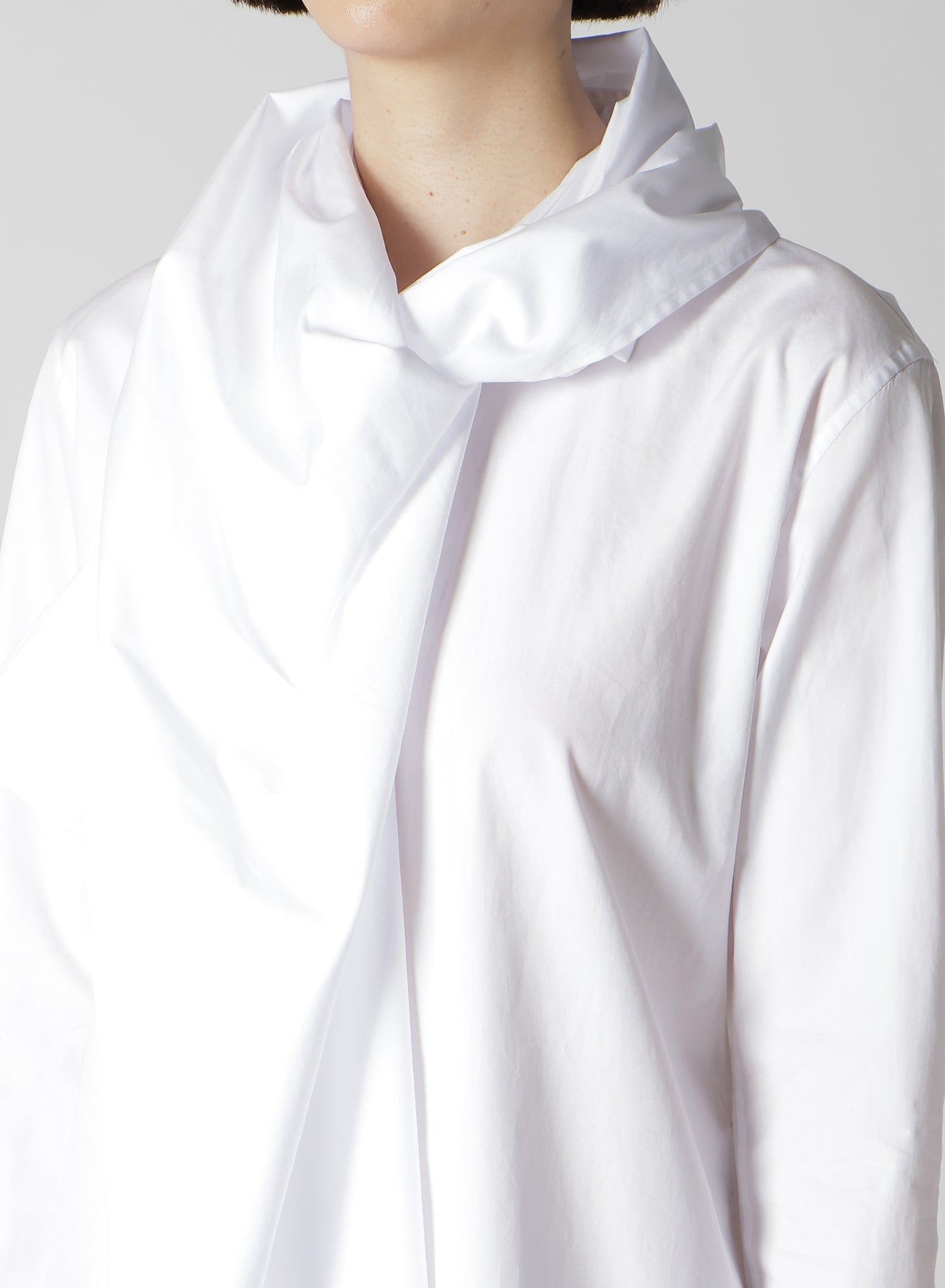 P・100/2 BROAD STOLE DETAIL SHIRT