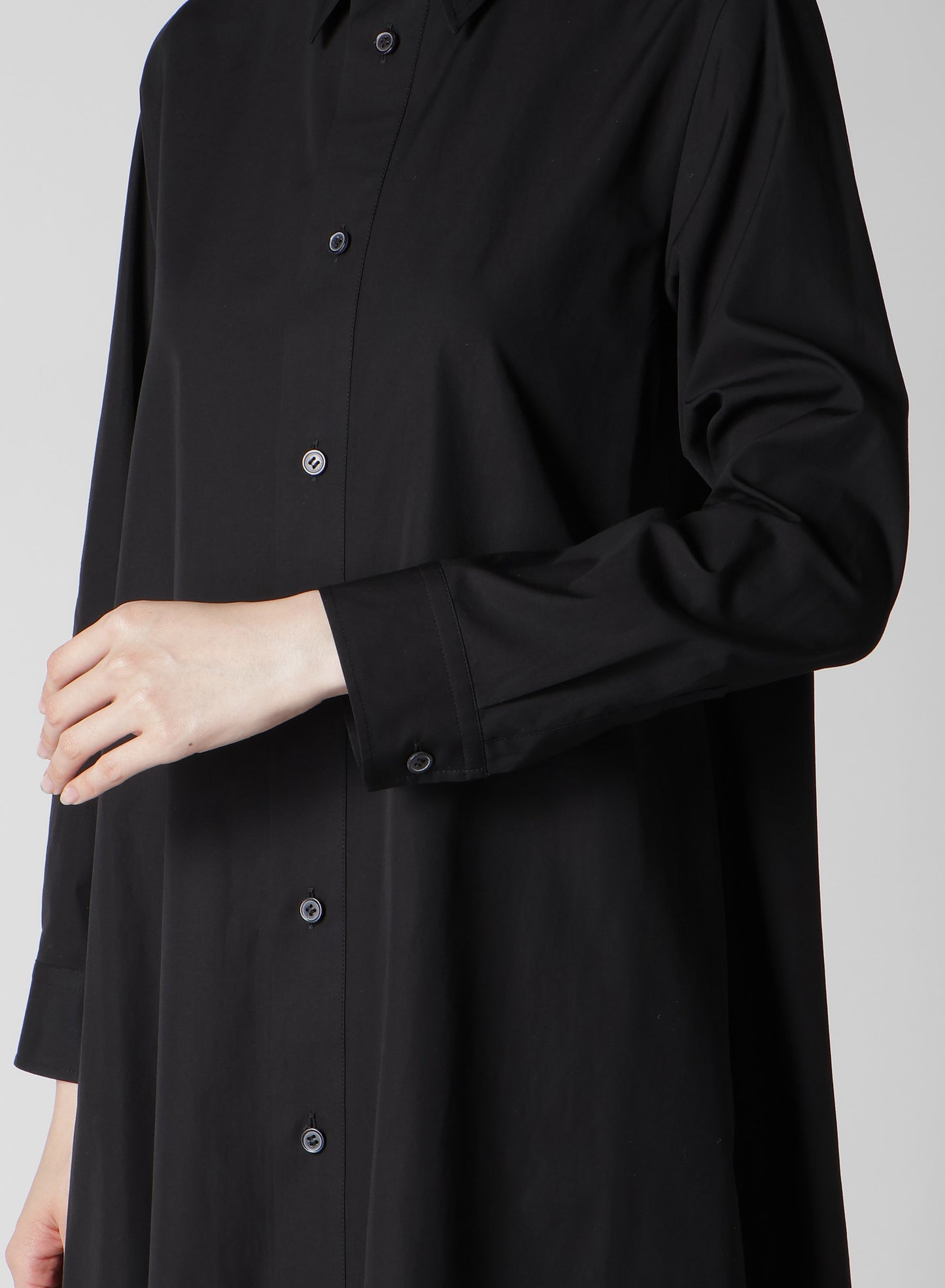 P・100/2 BROAD FLARE LONG DRESS SHIRT