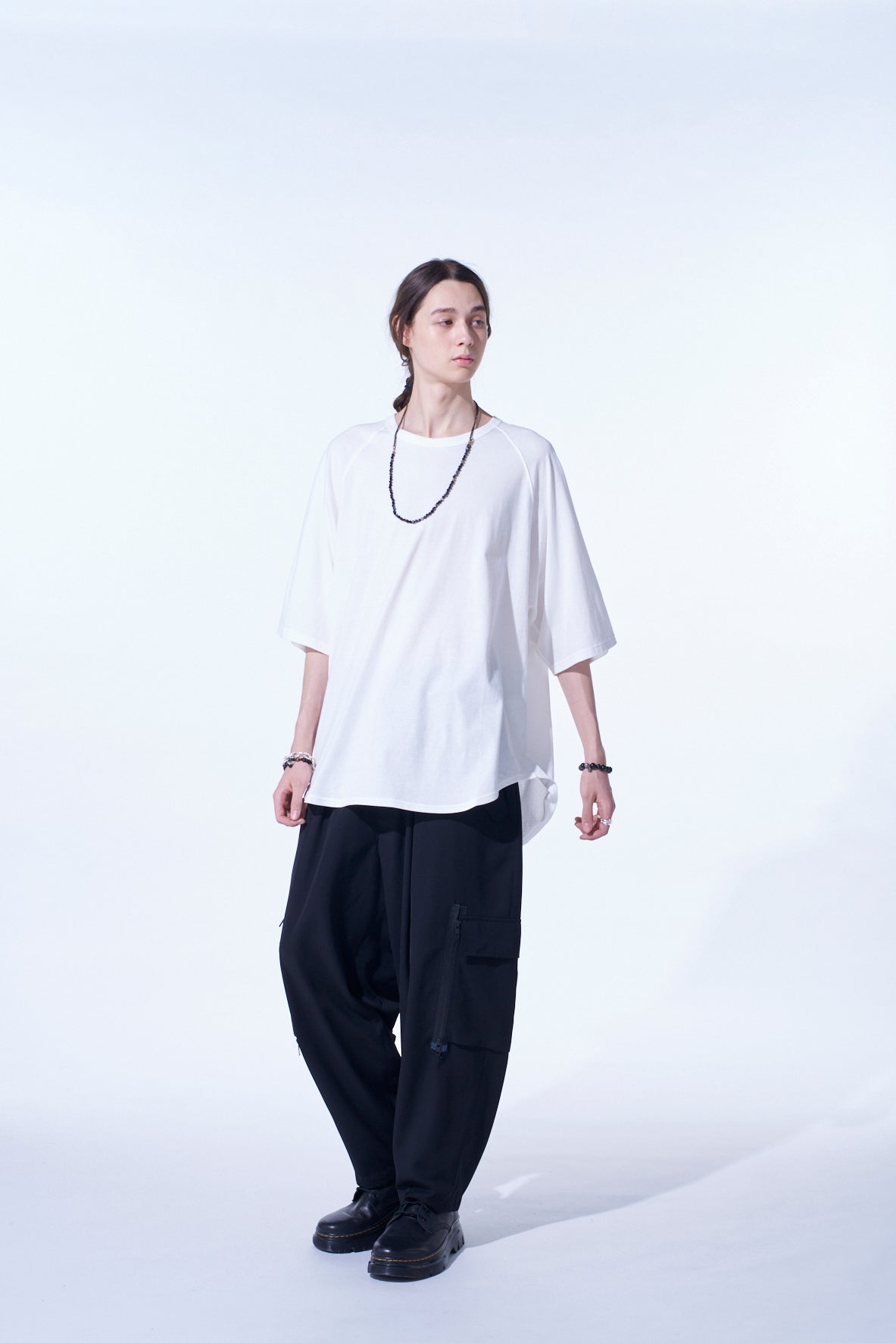 SOFT JERSEY BACK CENTER STITCH OVERSIZED RAGLAN SLEEVE T-SHIRT