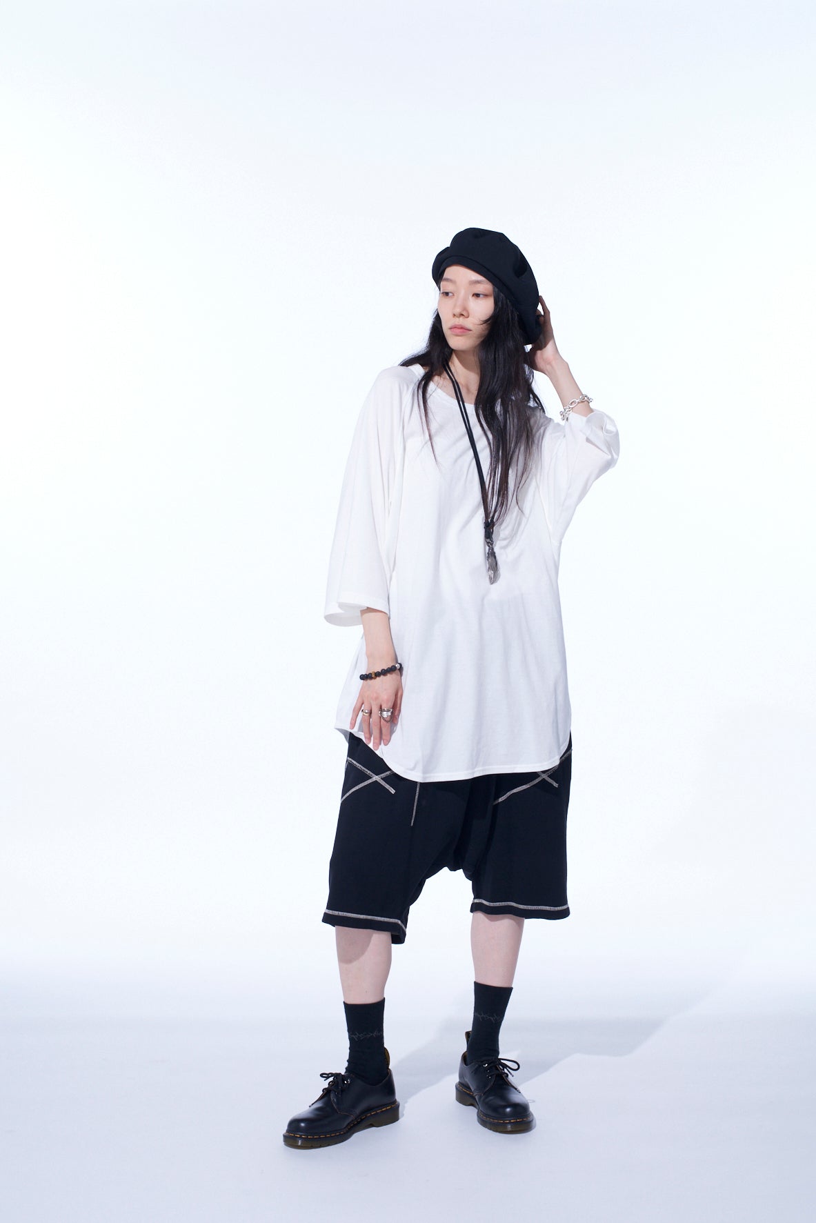 SOFT JERSEY BACK CENTER STITCH OVERSIZED RAGLAN SLEEVE T-SHIRT