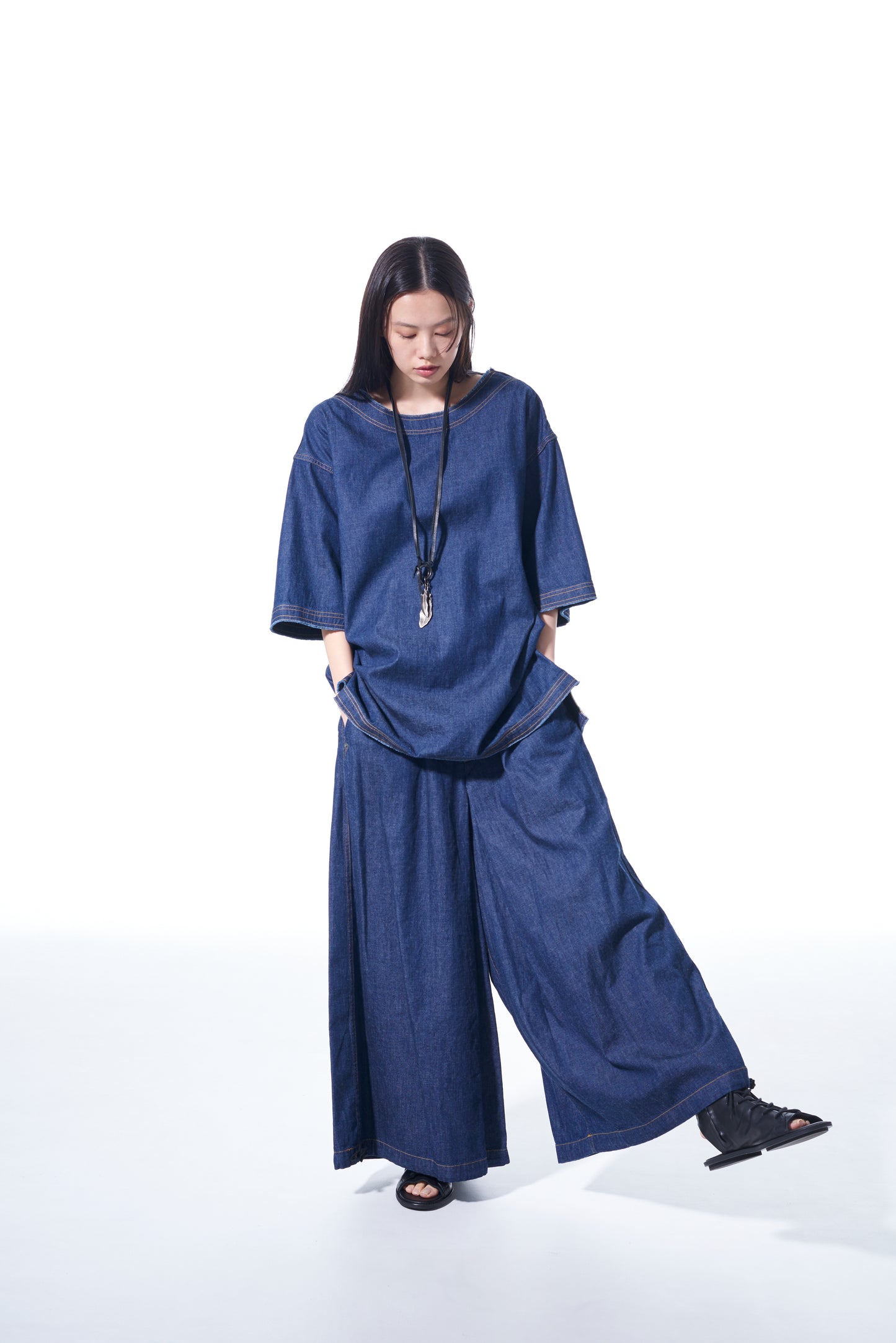 8OZ DENIM OPEN-SHOULDER SHIRT
