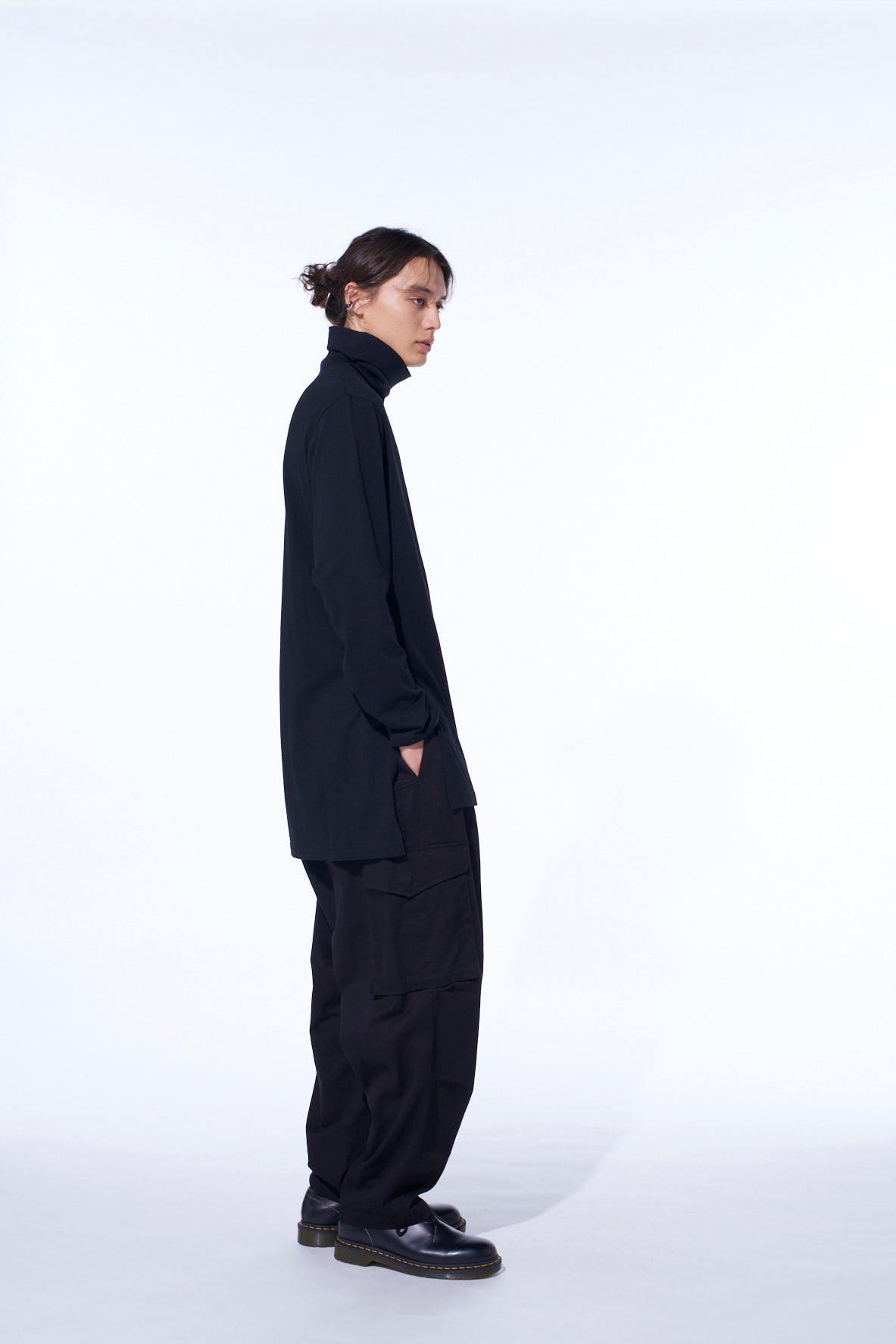 COTTON TWILL KNEE TUCK CARGO PANTS