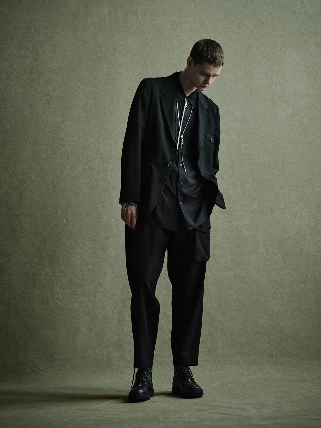 LAYERED ZIPPER NECKLACE