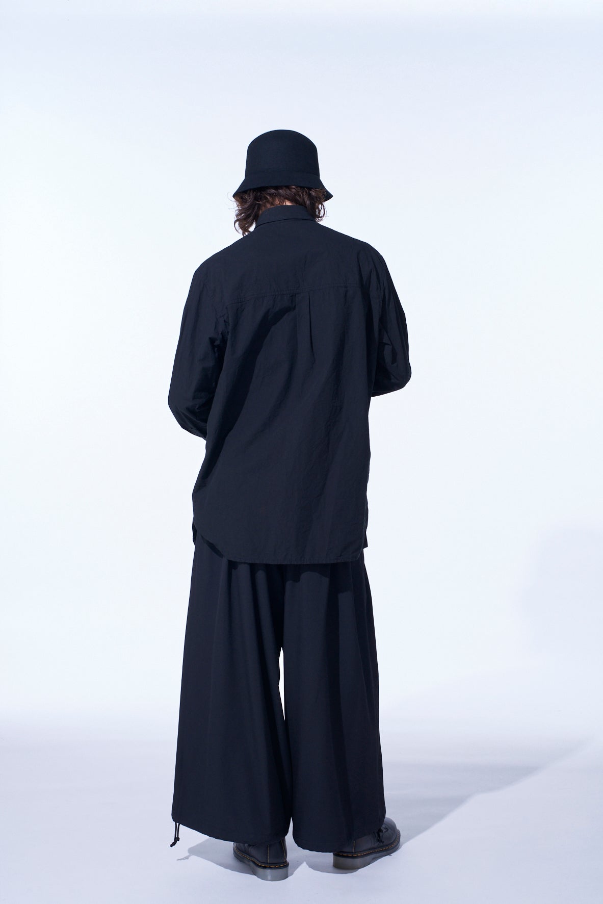 COTTON LINEN SINGLE WELT POCKET SHIRT