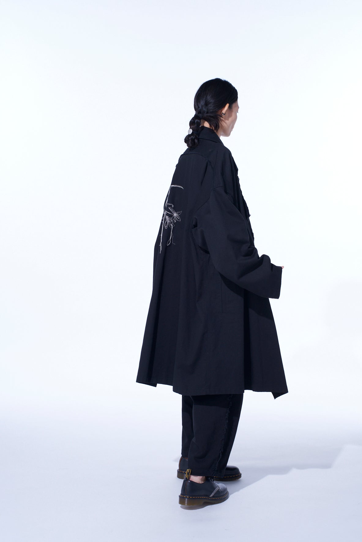COTTON DRILL EMBROIDERY CUT-OUT DRAPE COAT