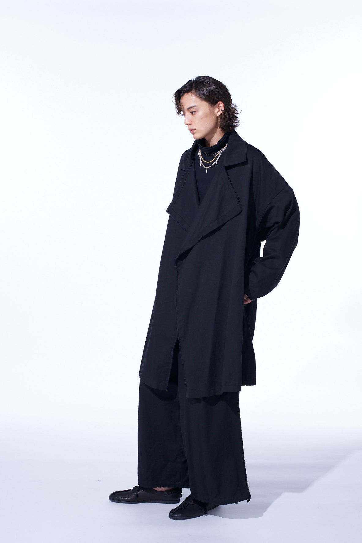 COTTON DRILL EMBROIDERY CUT-OUT DRAPE COAT