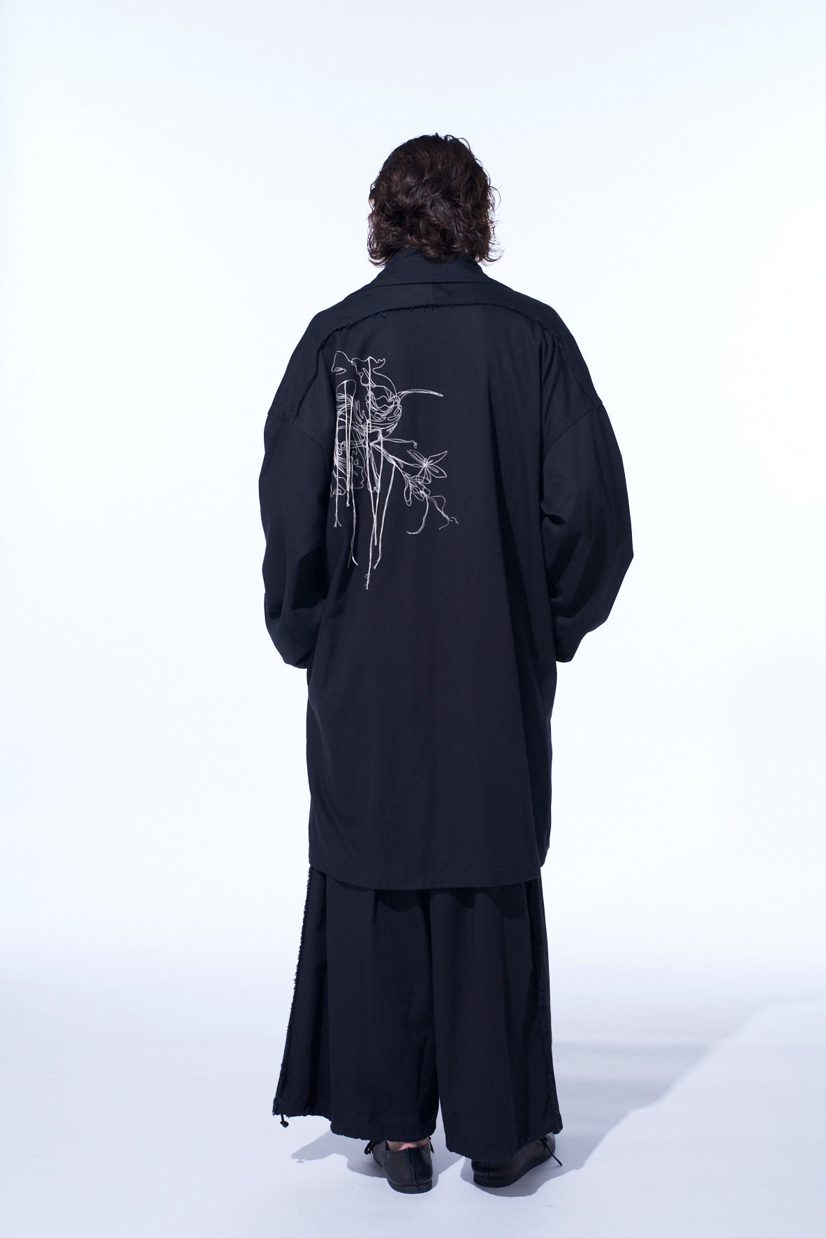 COTTON DRILL EMBROIDERY CUT-OUT DRAPE COAT