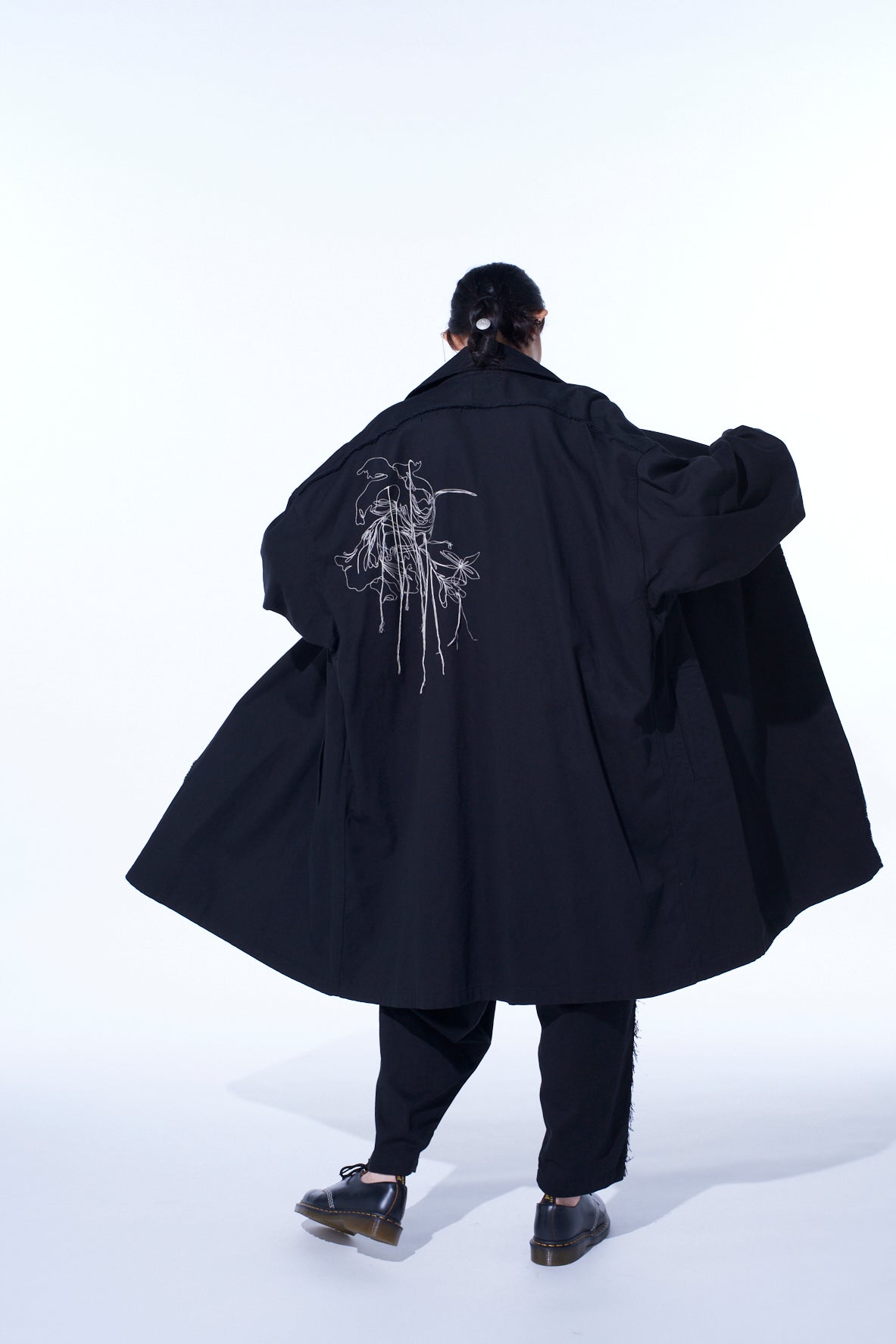 COTTON DRILL EMBROIDERY CUT-OUT DRAPE COAT
