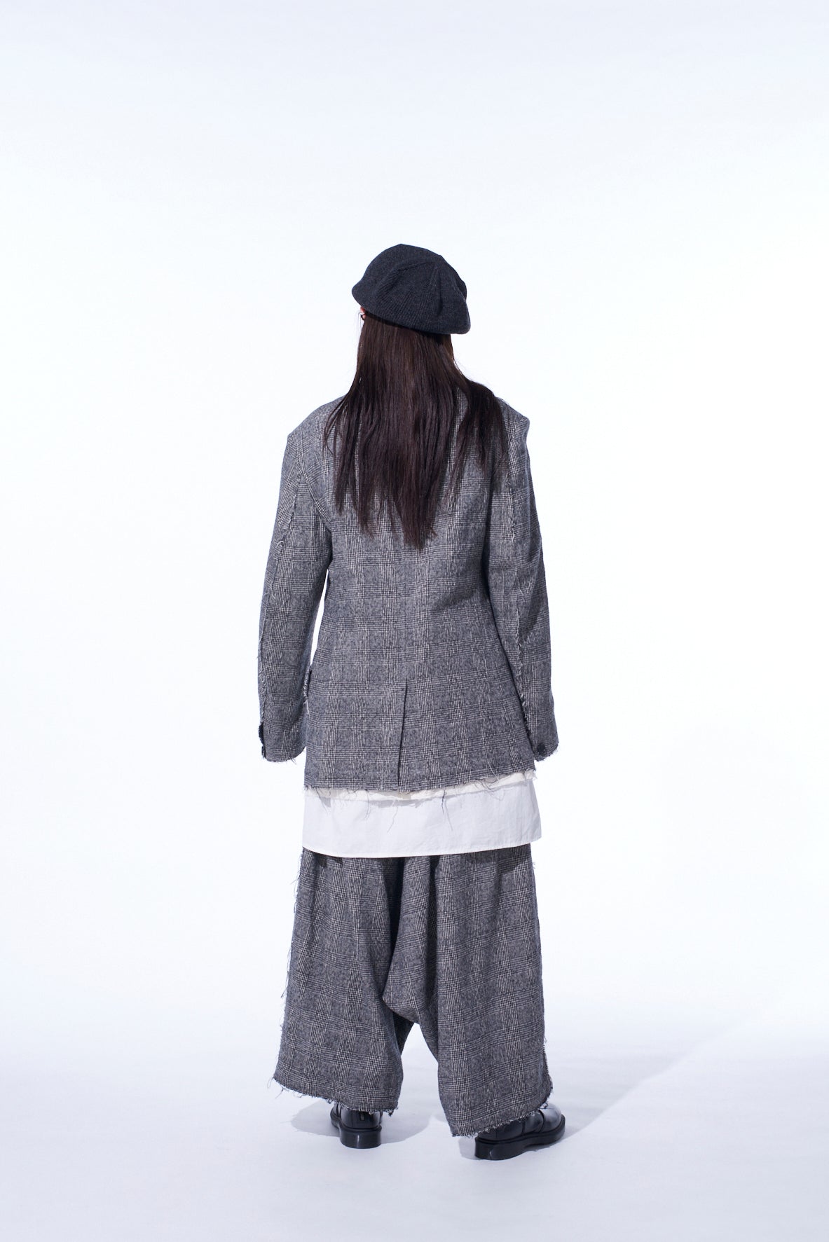 GLEN CHECK CUT-OUT HEM JACKET