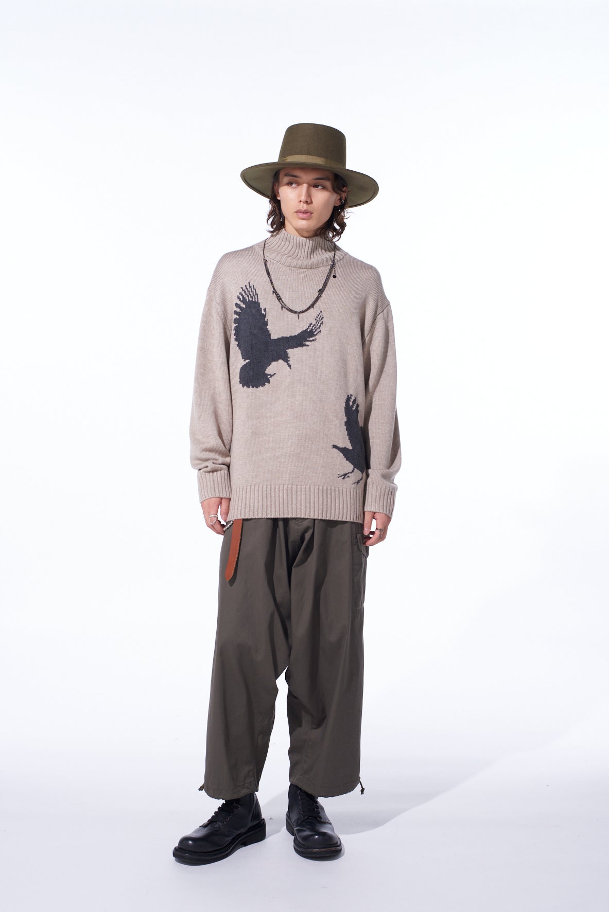 7G WOOL-BLEND INTARSIA CROW-PATTERN HIGH NECK KNIT