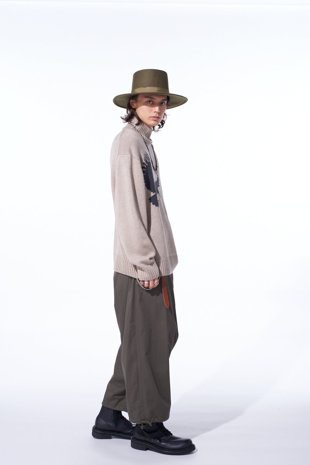 7G WOOL-BLEND INTARSIA CROW-PATTERN HIGH NECK KNIT