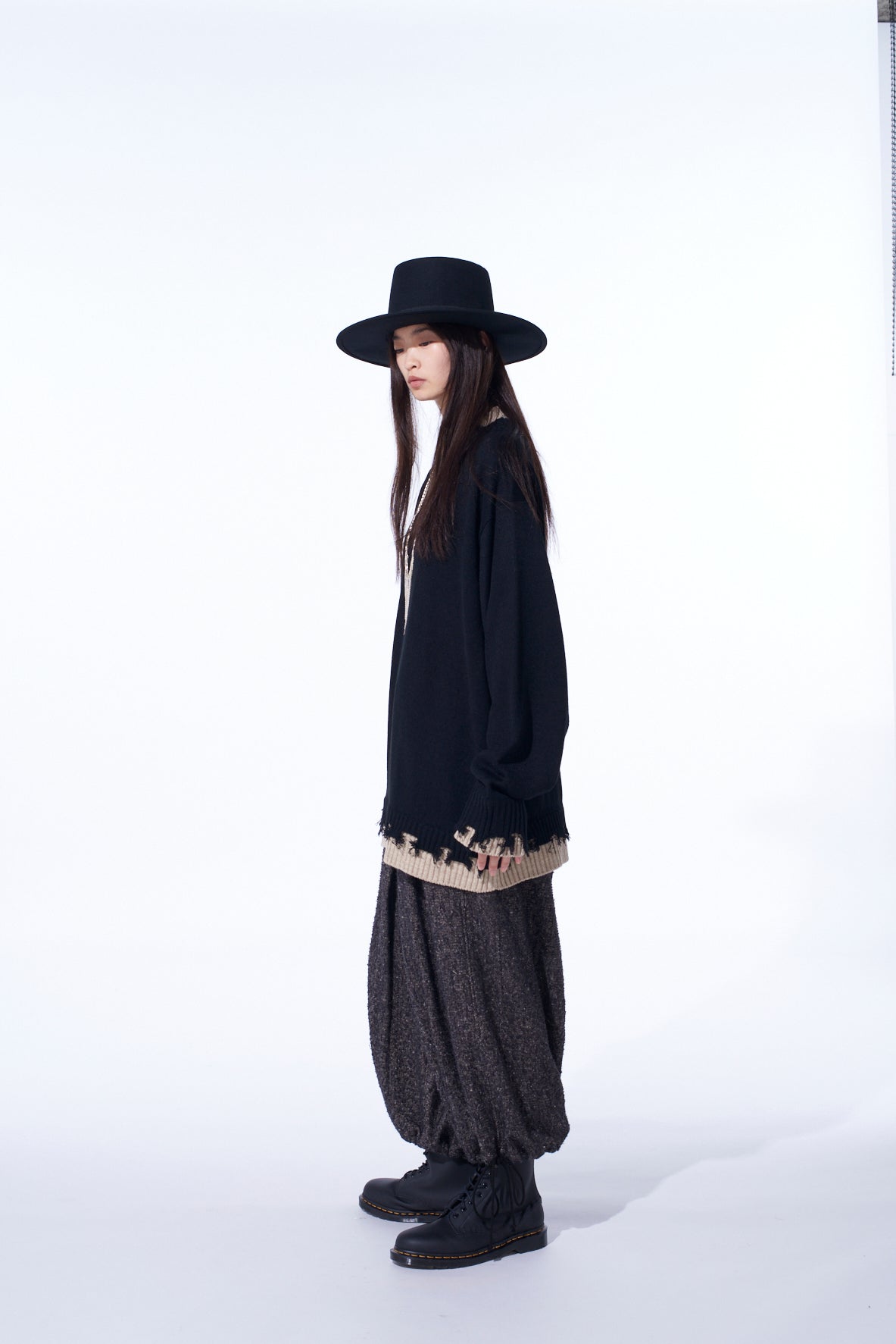 CORPILON BULKY WOOL COLOR-BLOCKED DAMAGE PULLOVER