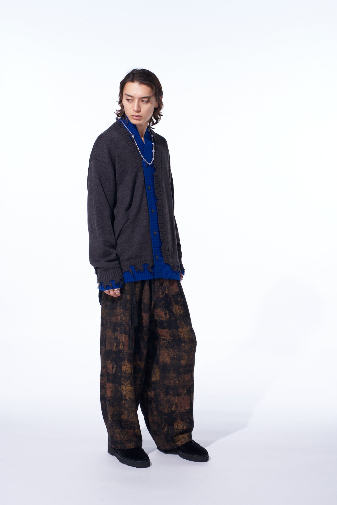 CORPILON BULKY WOOL COLOR-BLOCKED DAMAGE CARDIGAN