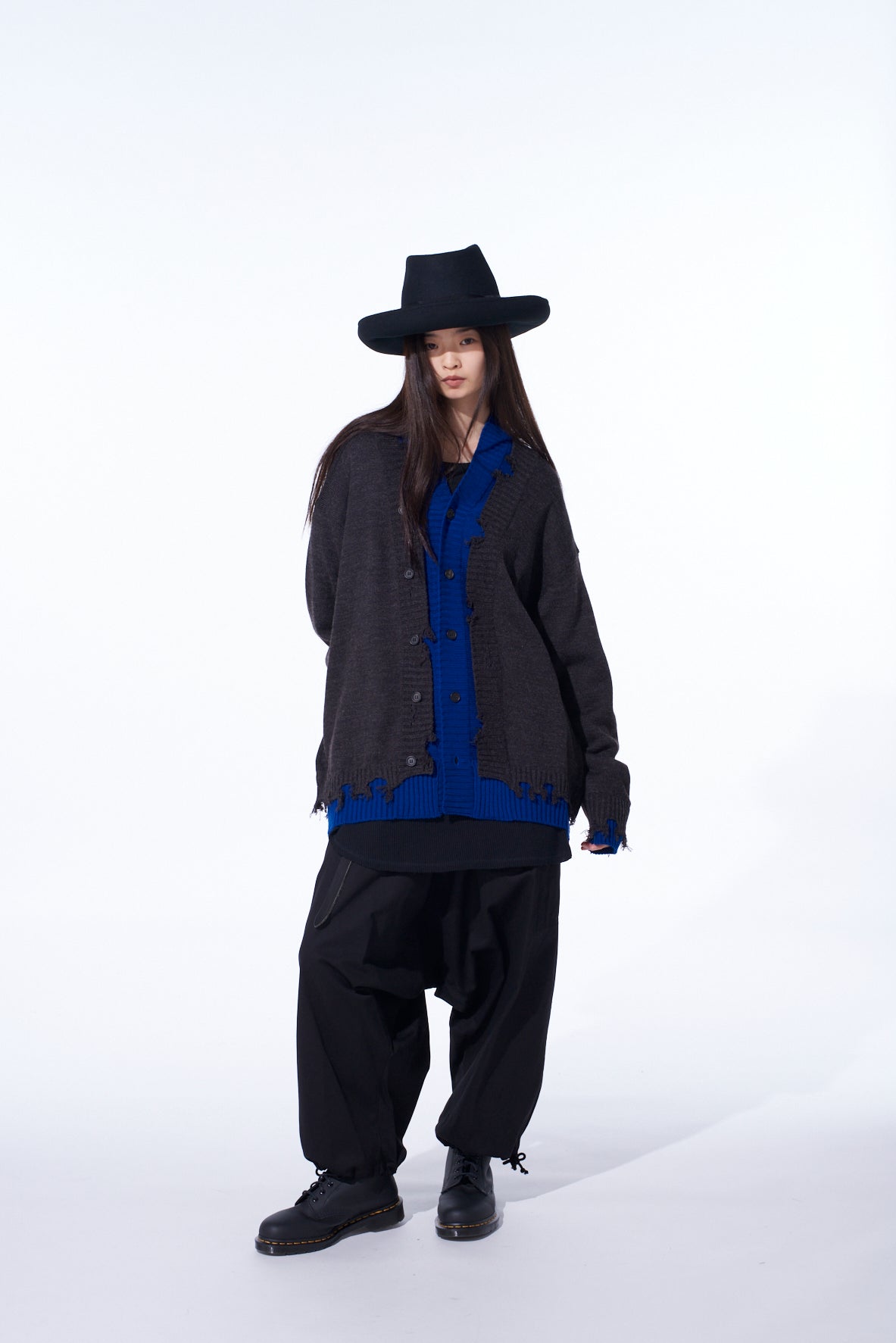 CORPILON BULKY WOOL COLOR-BLOCKED DAMAGE CARDIGAN