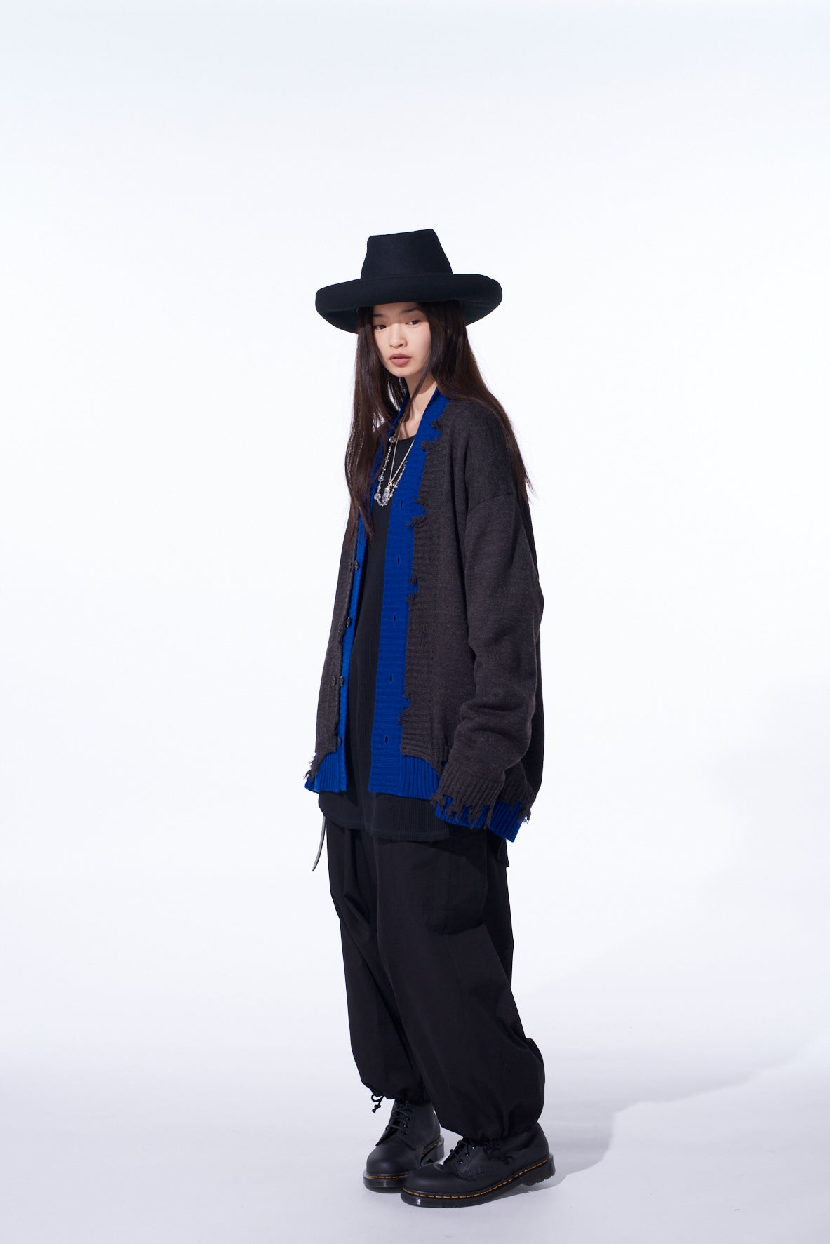 CORPILON BULKY WOOL COLOR-BLOCKED DAMAGE CARDIGAN
