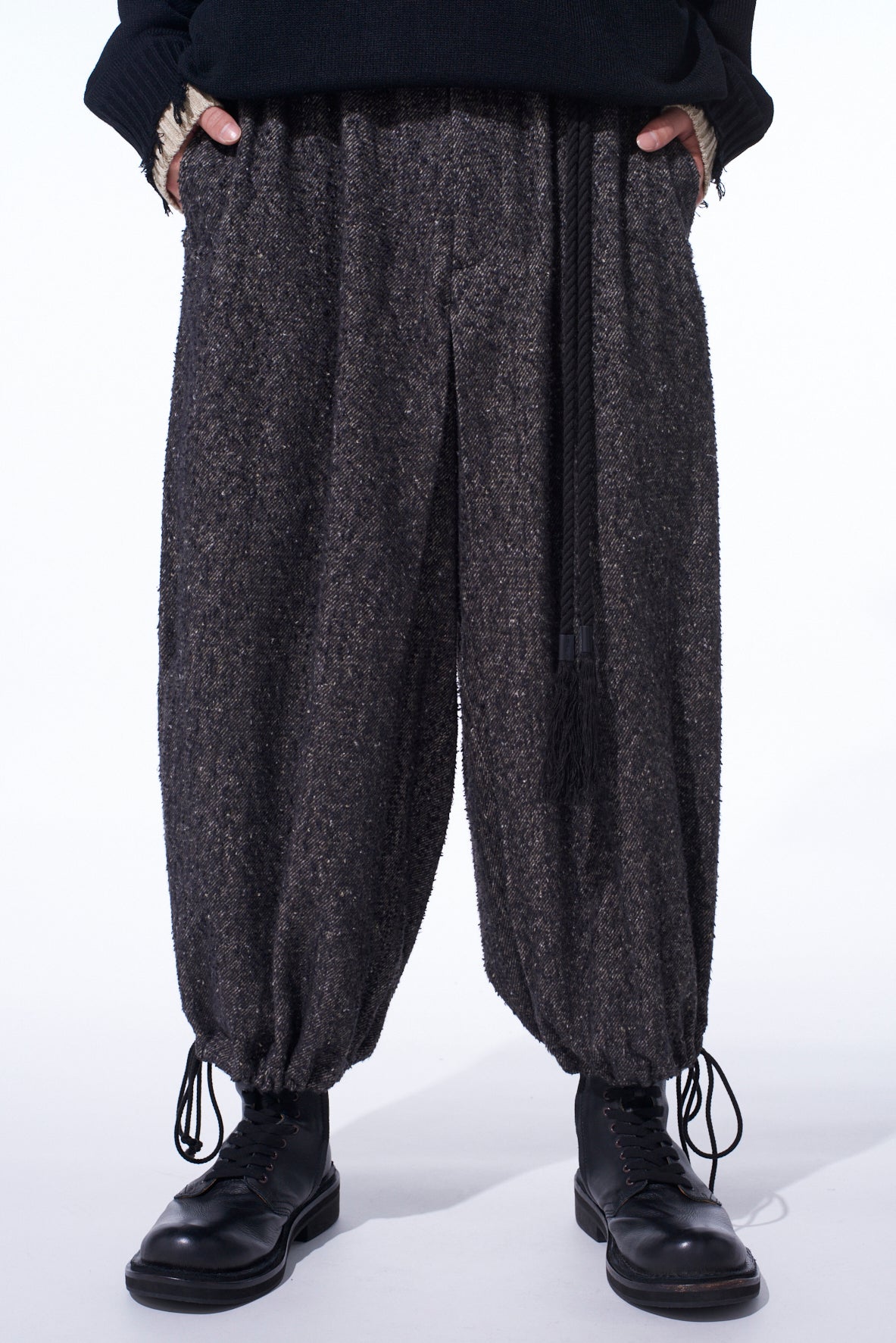 BRUSHED TWILL NEEDLE PUNCH ELASTIC HAKAMA PANTS